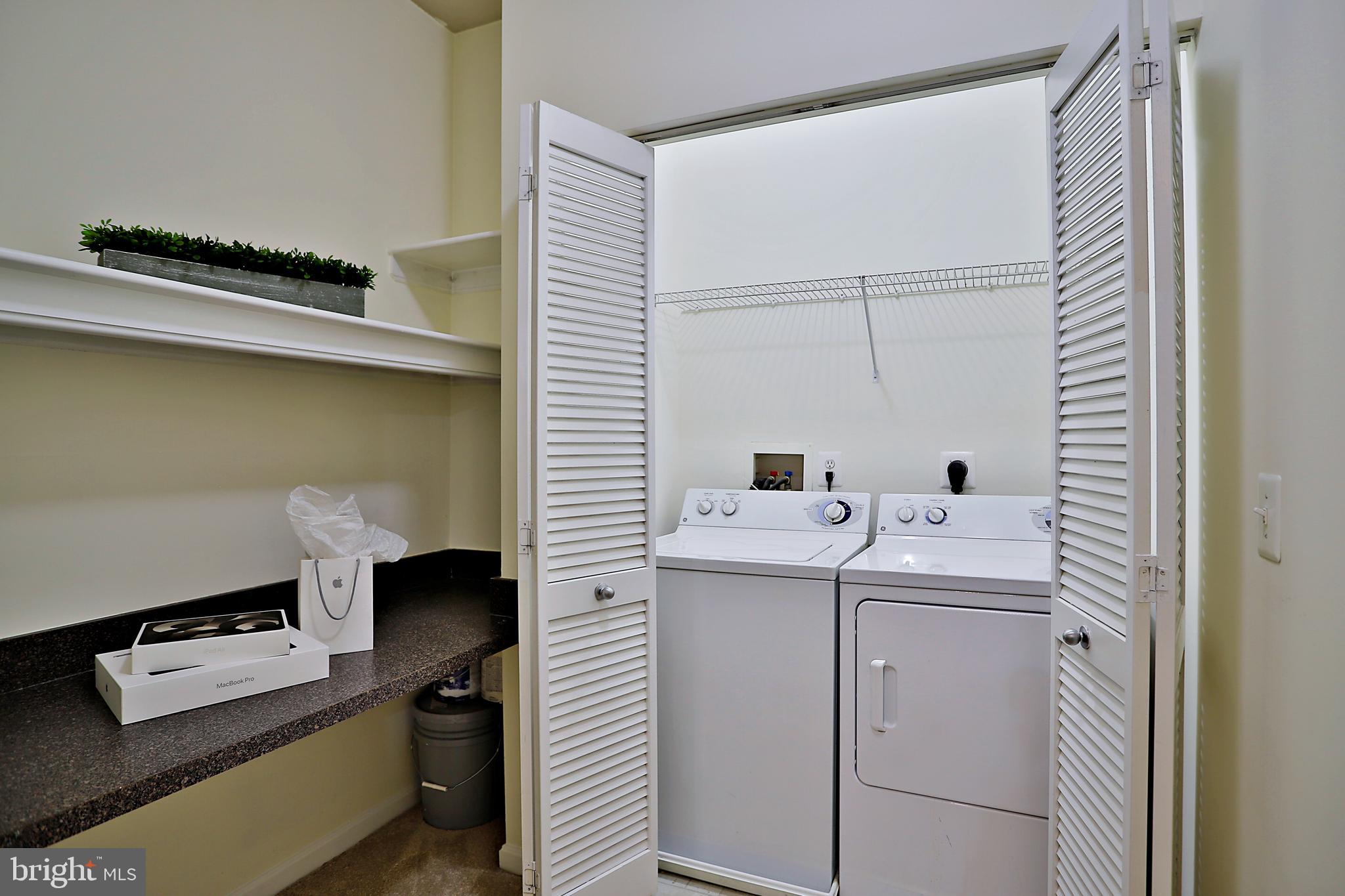 MARQUIS AT VIENNA STATION - Residential