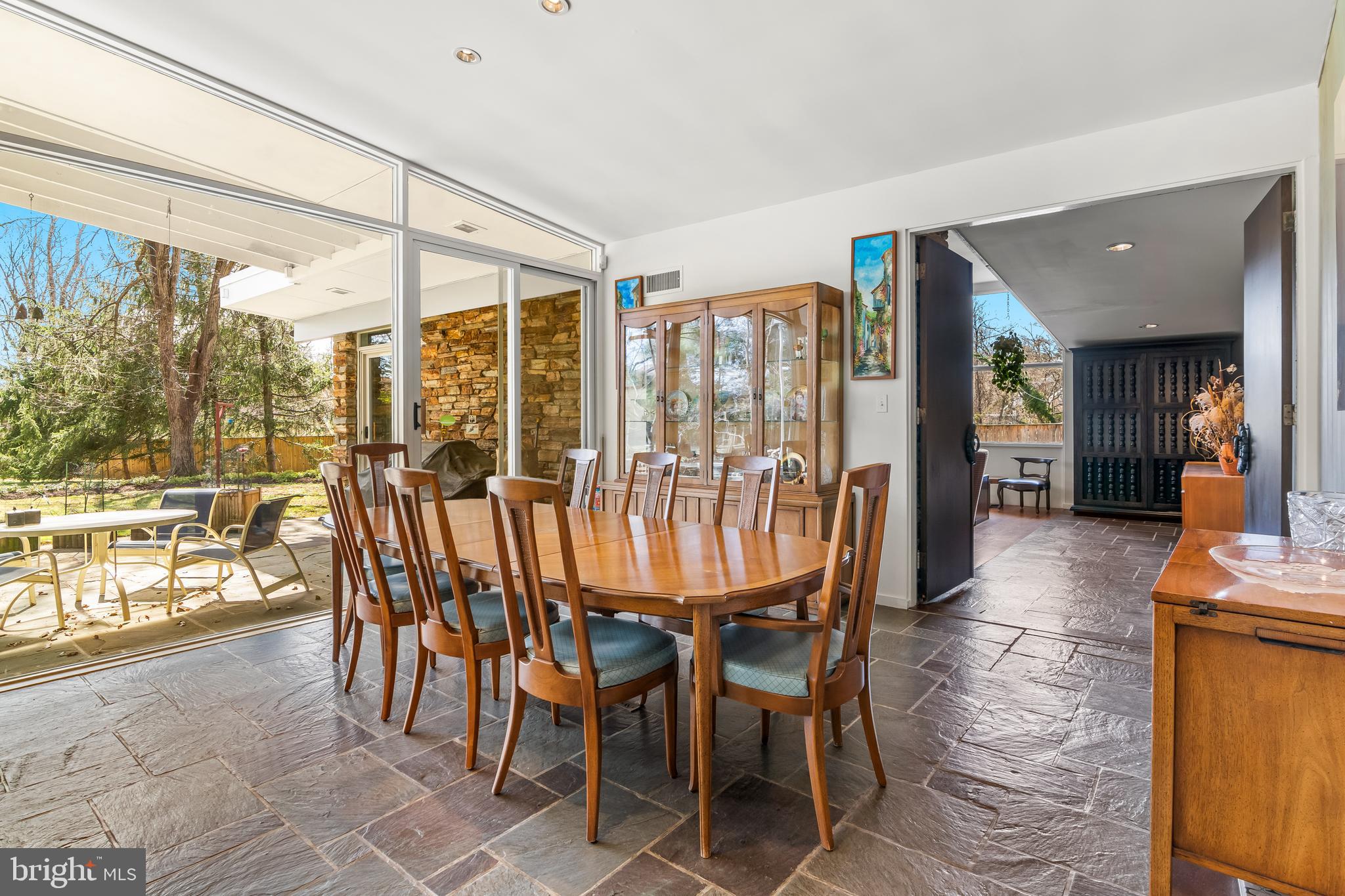 DUMBARTON - Residential