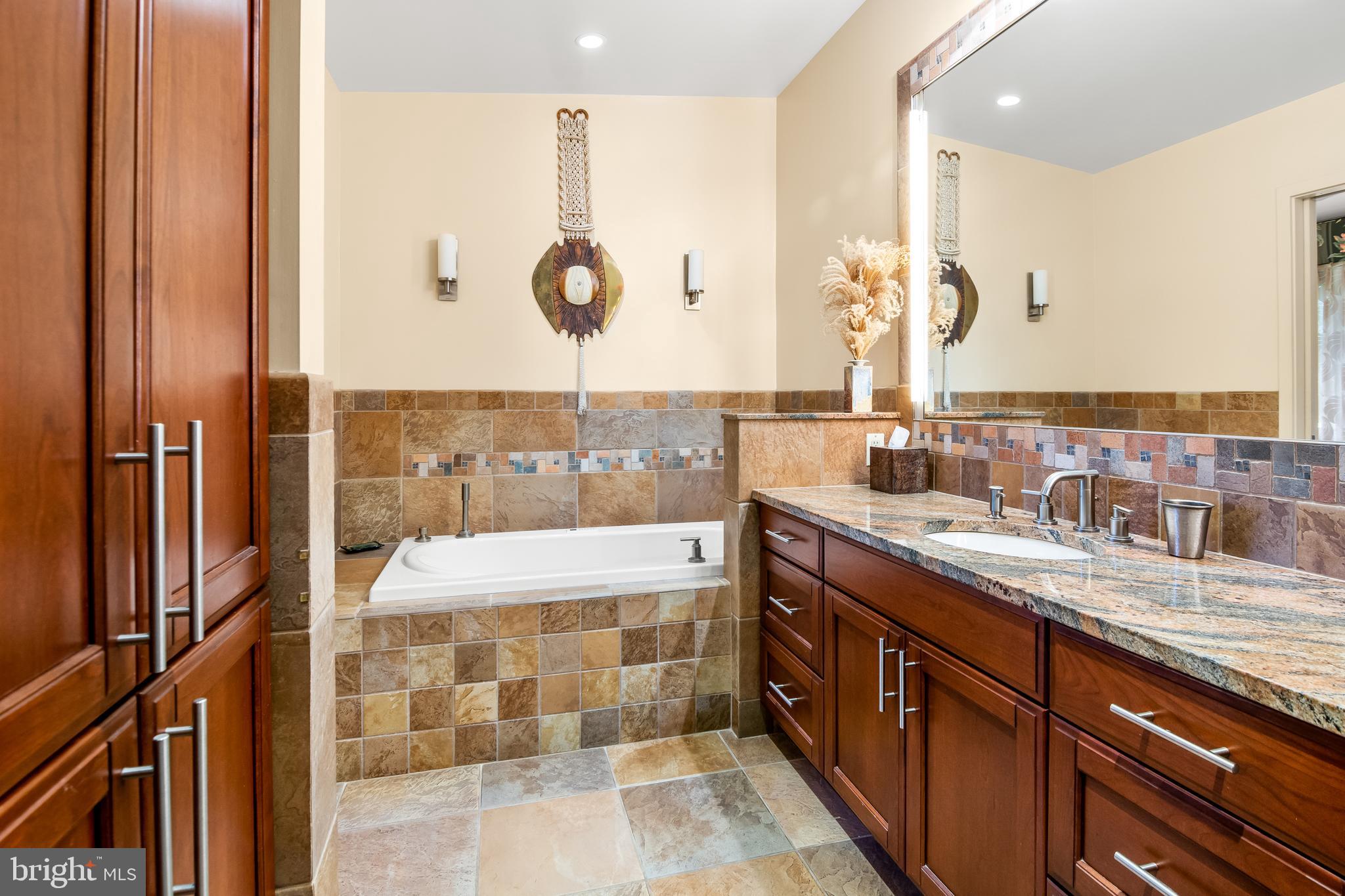 DUMBARTON - Residential