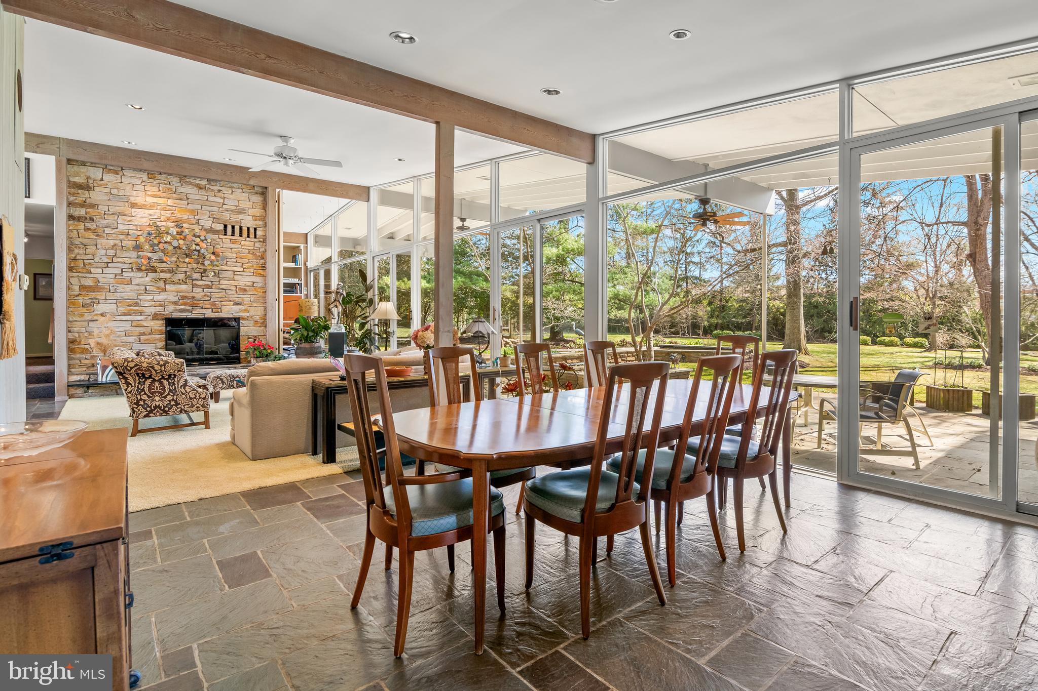 DUMBARTON - Residential