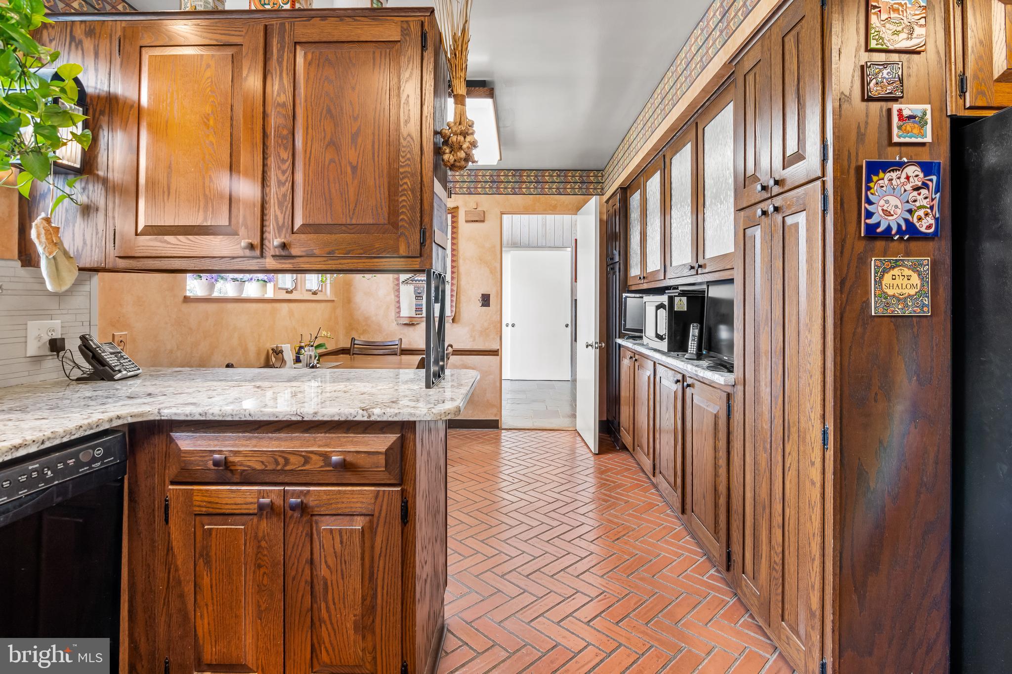 DUMBARTON - Residential