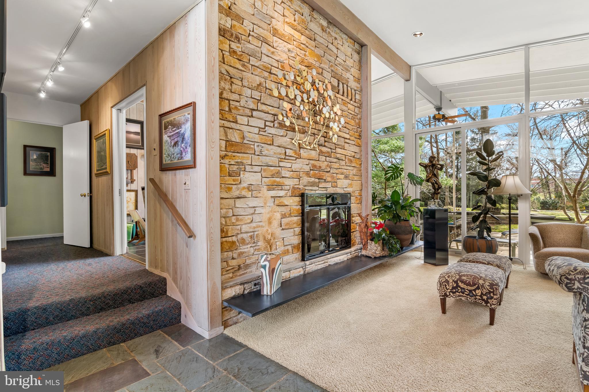 DUMBARTON - Residential