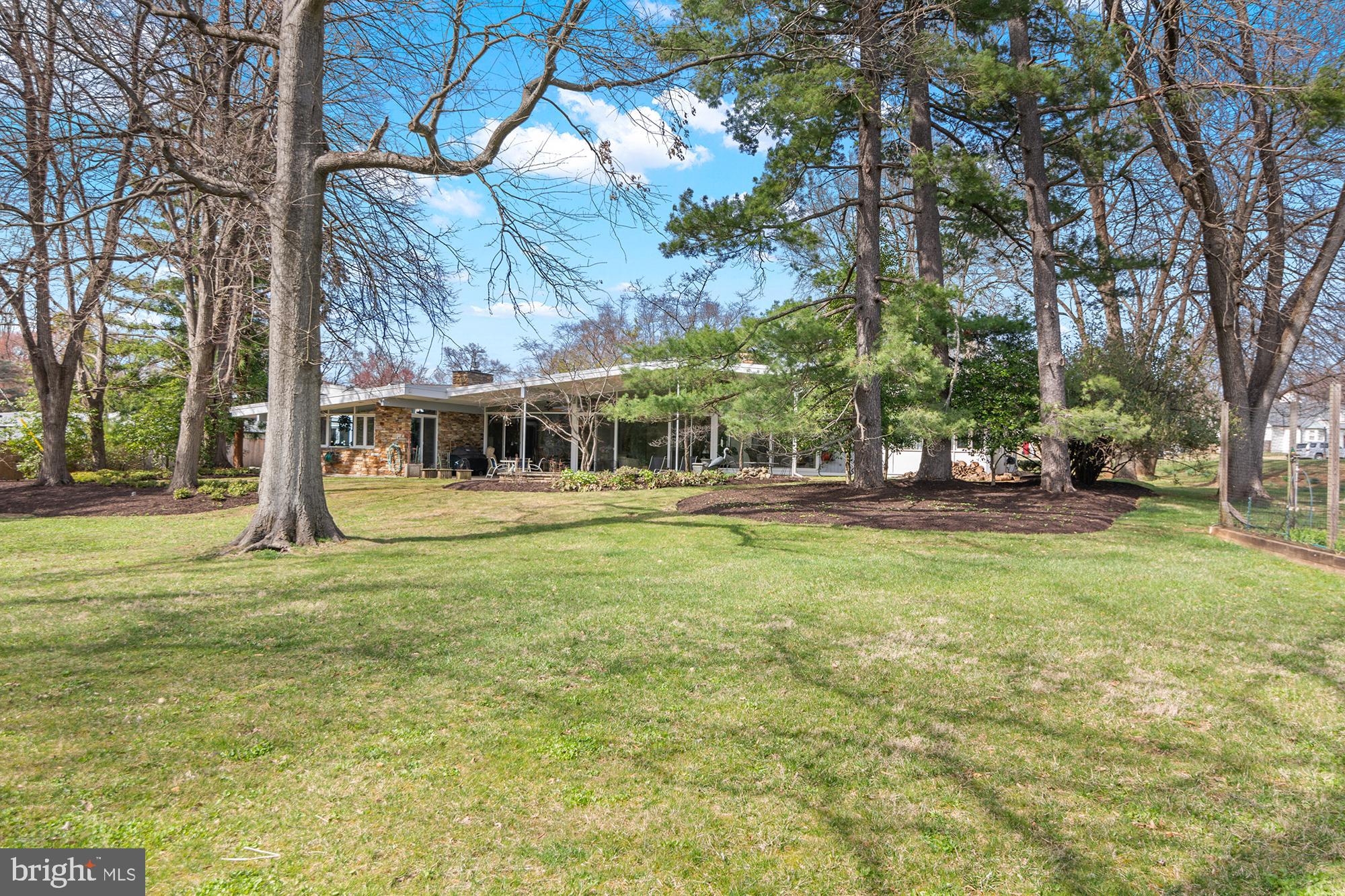 DUMBARTON - Residential