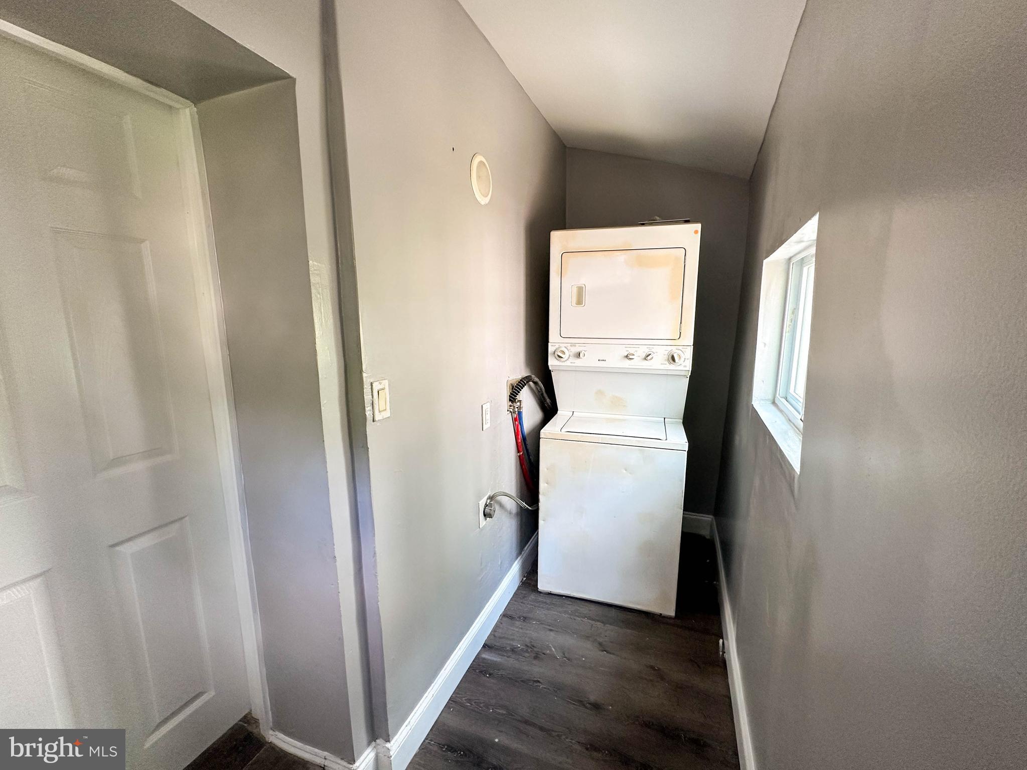 KENSINGTON - Residential Lease