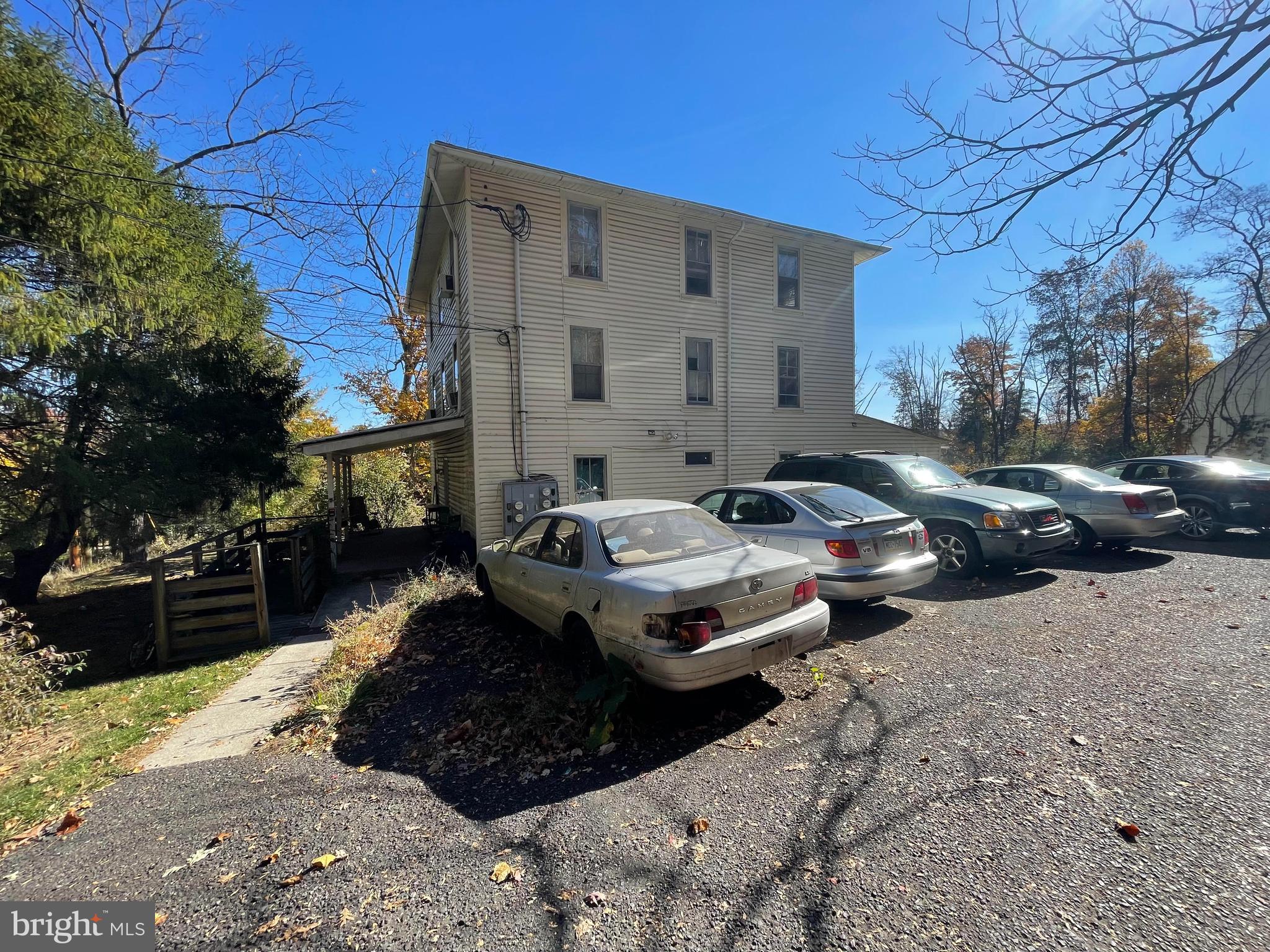 ***OPEN HOUSE on Thursday, 7/3/25 from 5-6PM***
Enjoy the charm of quiet serenity and peaceful privacy in Perkiomenville. Conveniently located near Spring Mount Ski Resort and just minutes from the Perkiomen Trail and Perkiomen Creek, this apartment is an outdoor enthusiast's dream all year round. A local laundromat is just 1.4 miles away. Please note, this property is accessible by stairs only, as it's on the third floor. Off-street parking is included, and the tenant would pay electricity (heat is electric) and a sewer utility fee ($50 monthly). Owner pays for water and trash.