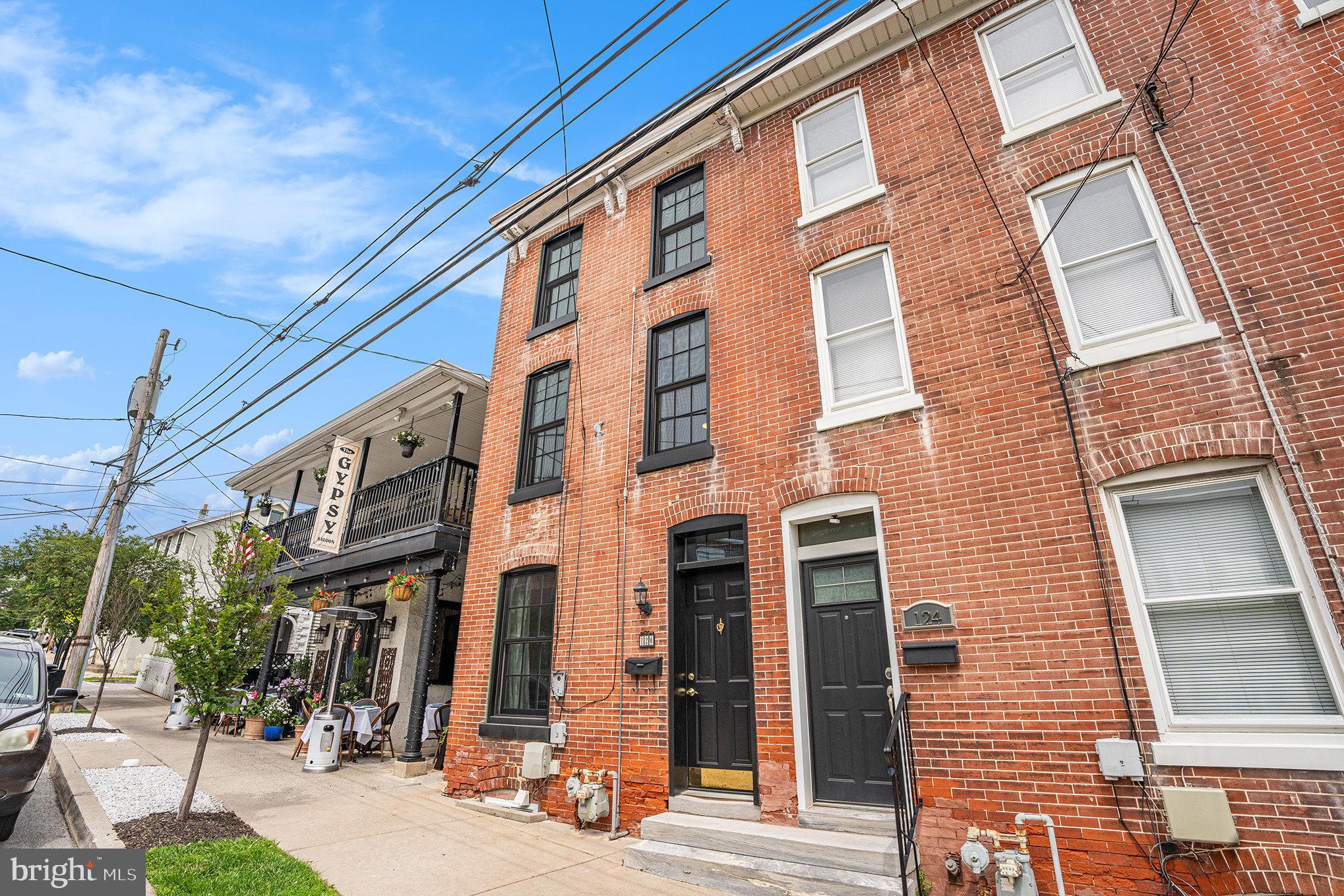 126 FORD STREET