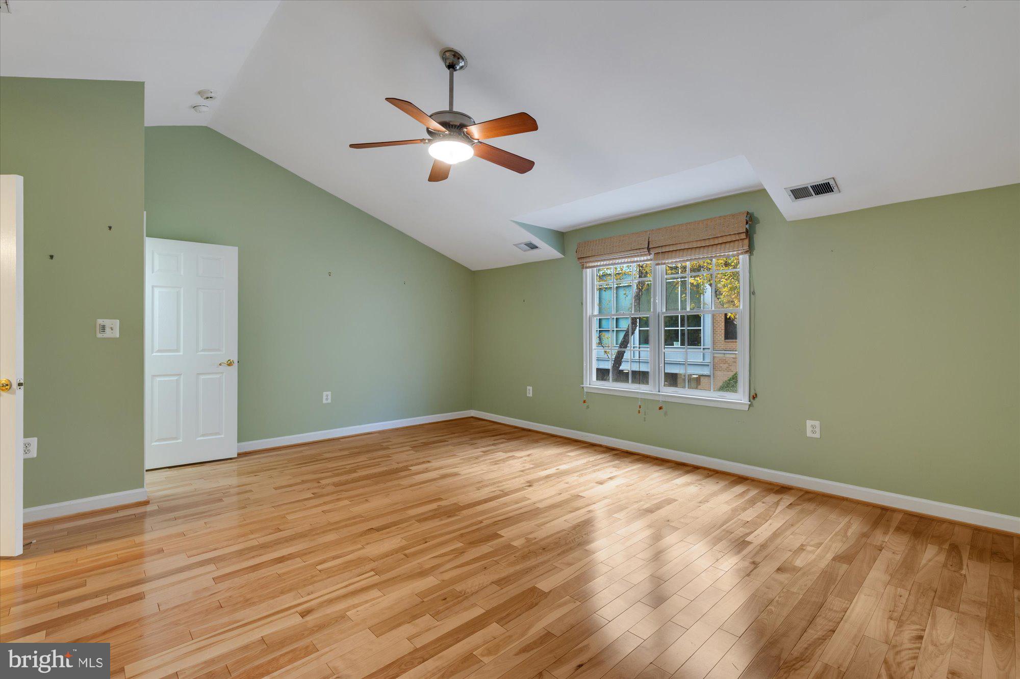 RILEY - Residential Lease