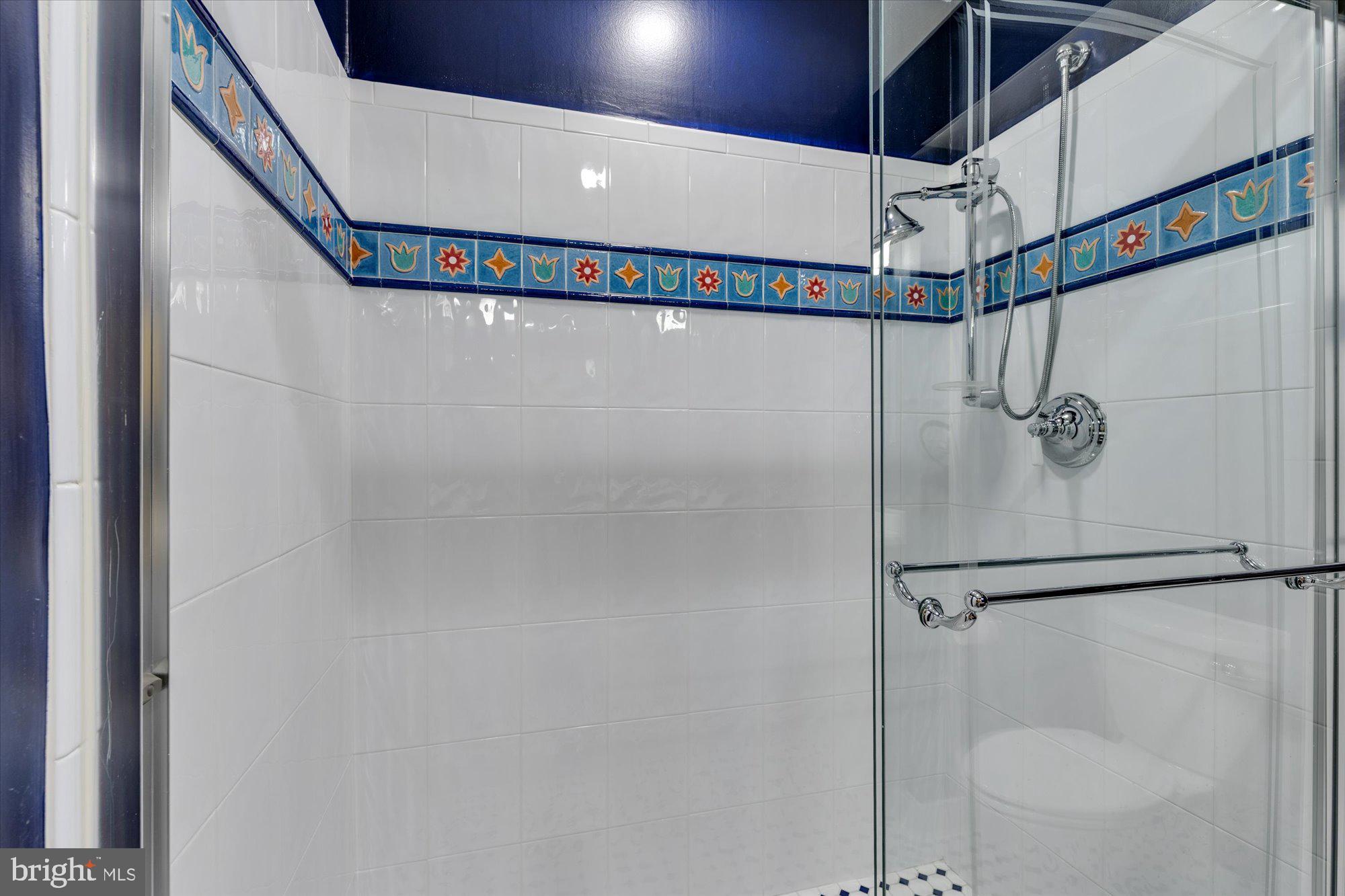 RILEY - Residential Lease