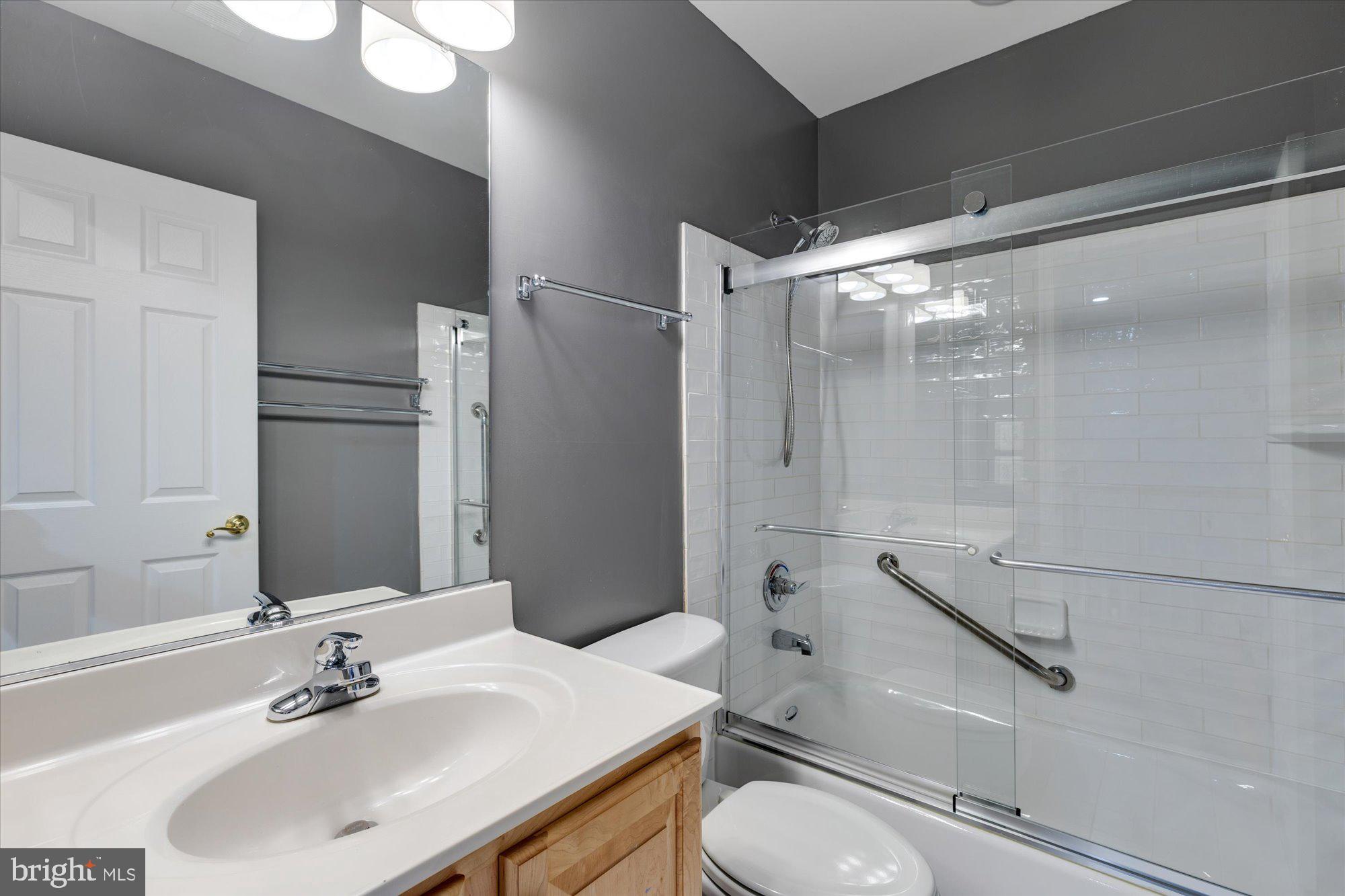 RILEY - Residential Lease