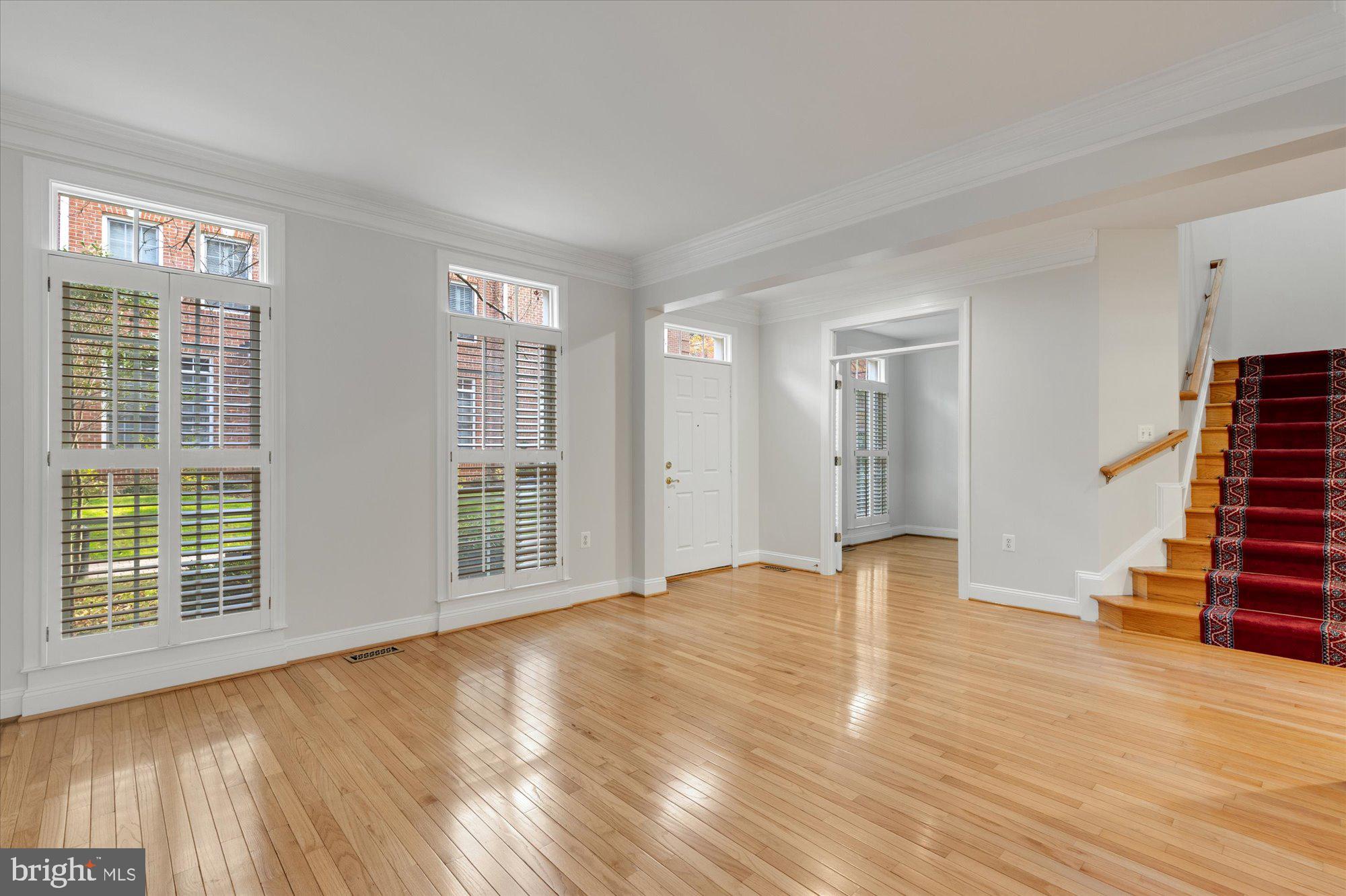 RILEY - Residential Lease