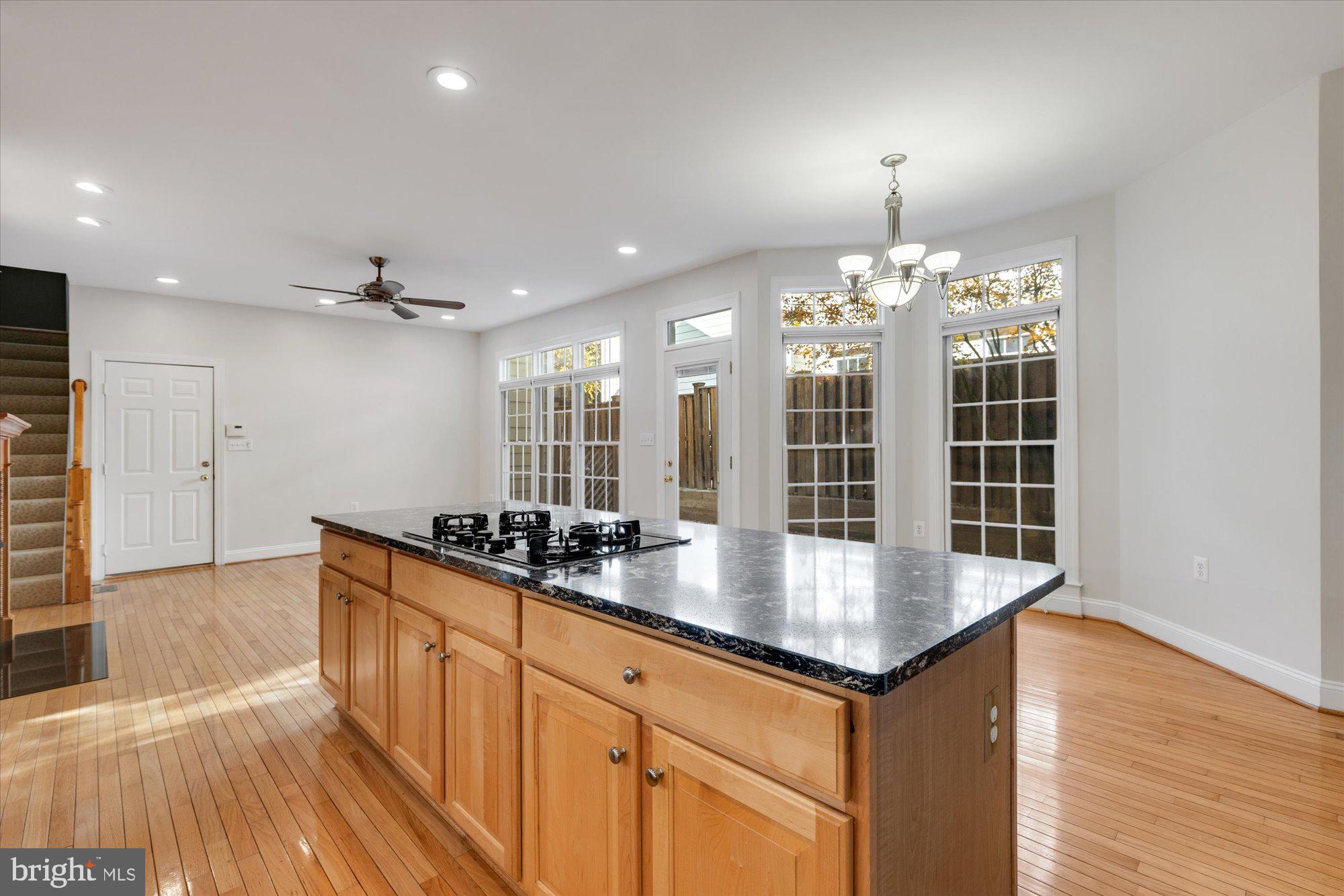 RILEY - Residential Lease