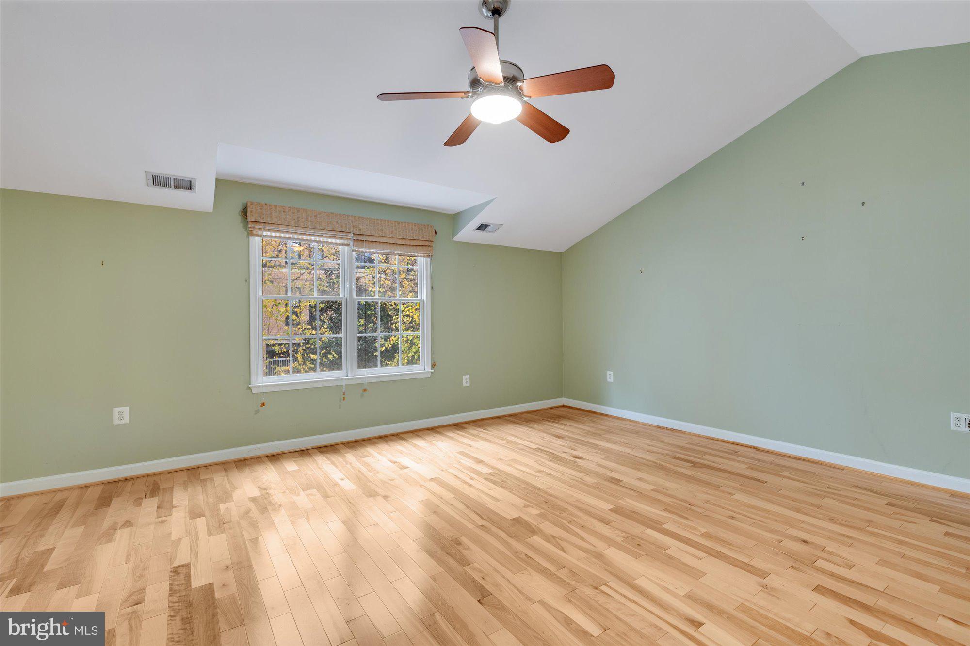 RILEY - Residential Lease