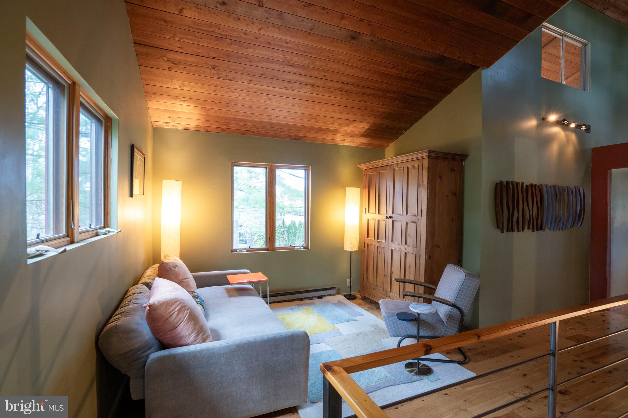 COLLEGE HEIGHTS - Residential