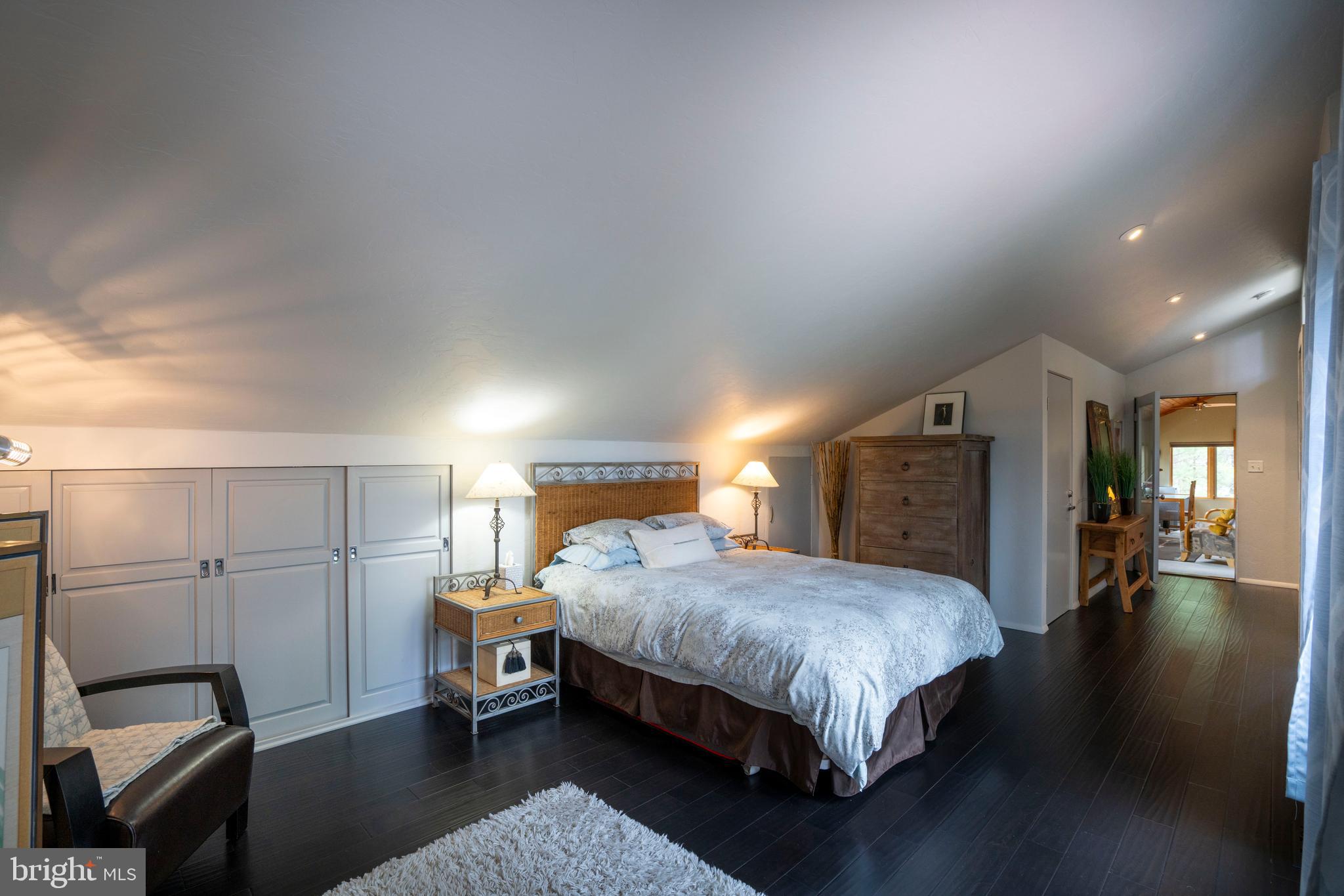 COLLEGE HEIGHTS - Residential