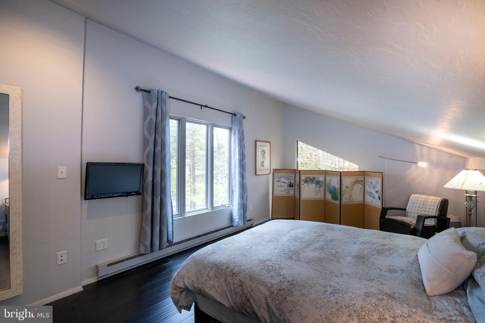 COLLEGE HEIGHTS - Residential