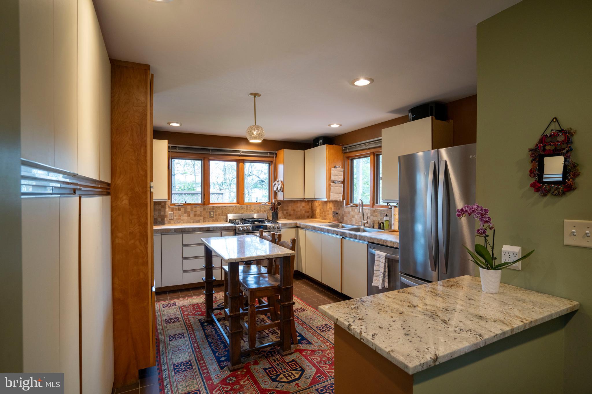 COLLEGE HEIGHTS - Residential