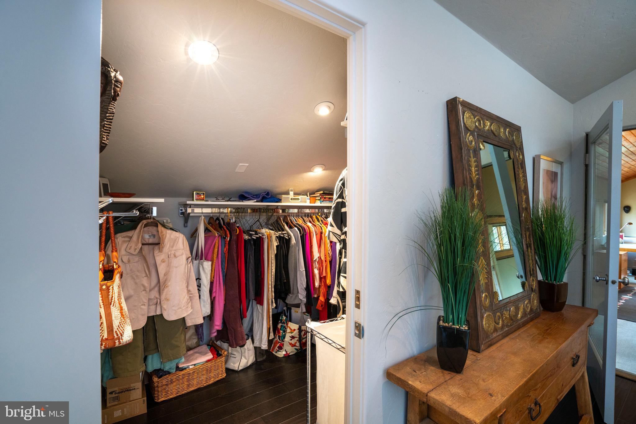 COLLEGE HEIGHTS - Residential