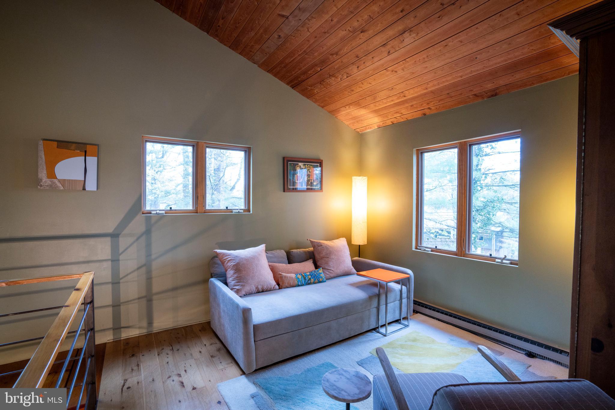 COLLEGE HEIGHTS - Residential