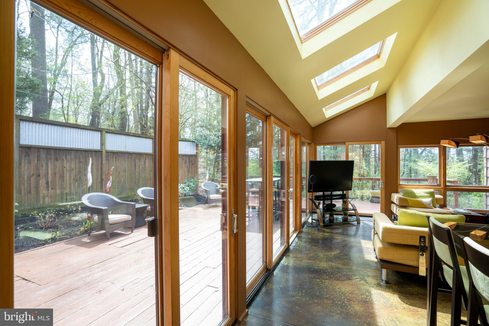 COLLEGE HEIGHTS - Residential