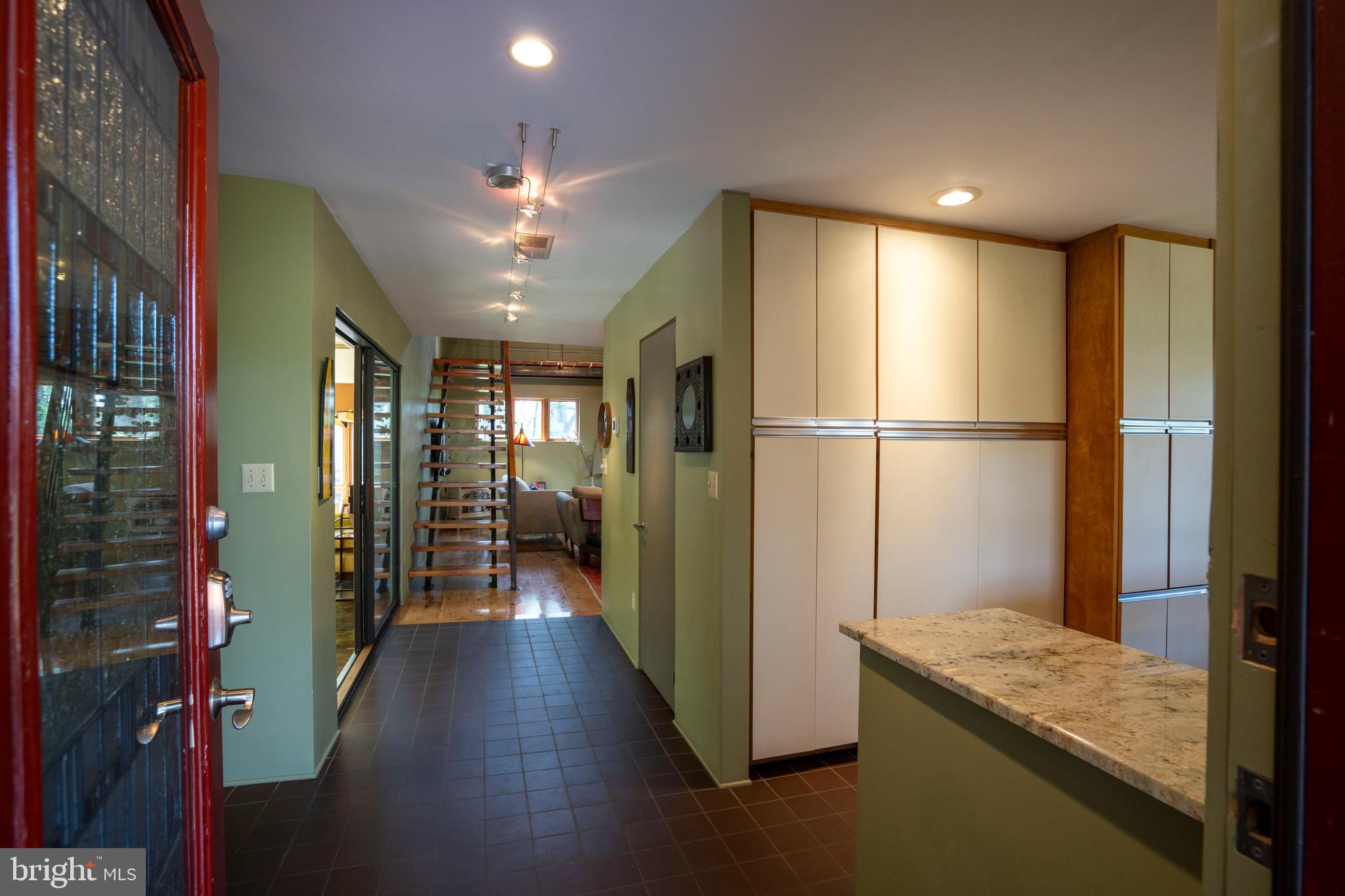 COLLEGE HEIGHTS - Residential