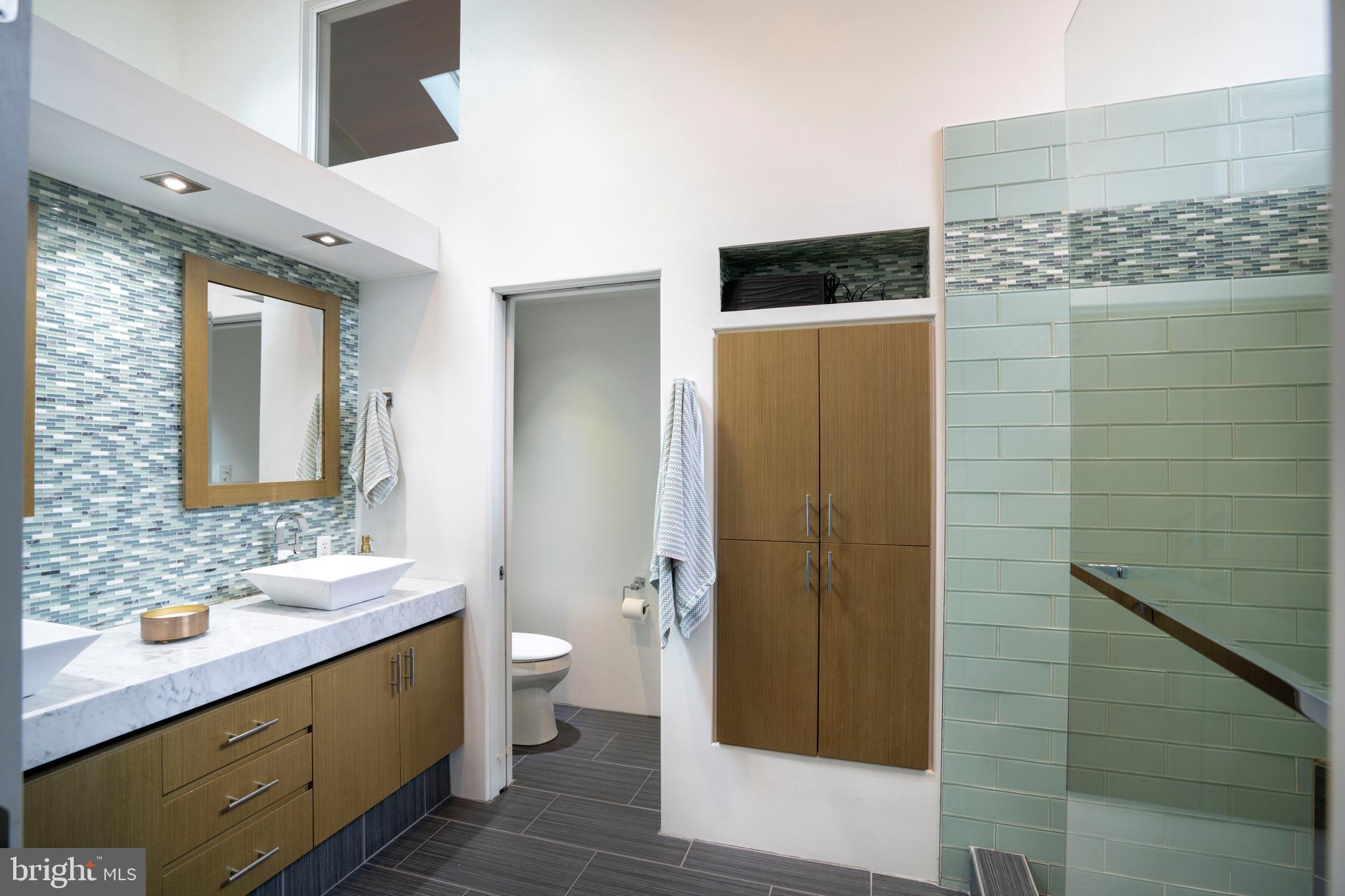 COLLEGE HEIGHTS - Residential