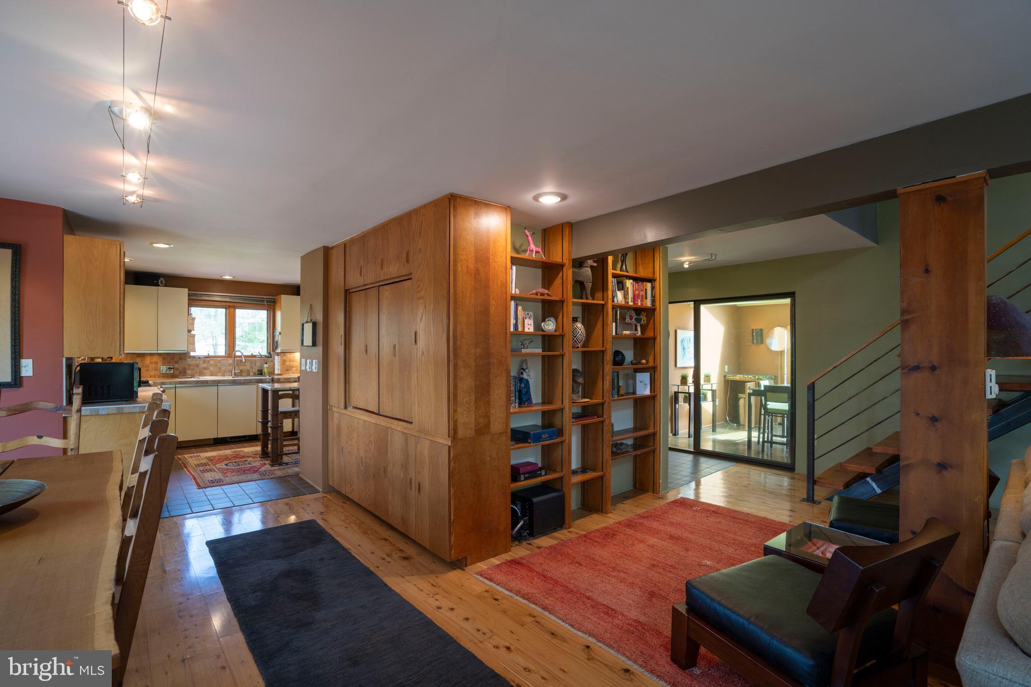 COLLEGE HEIGHTS - Residential