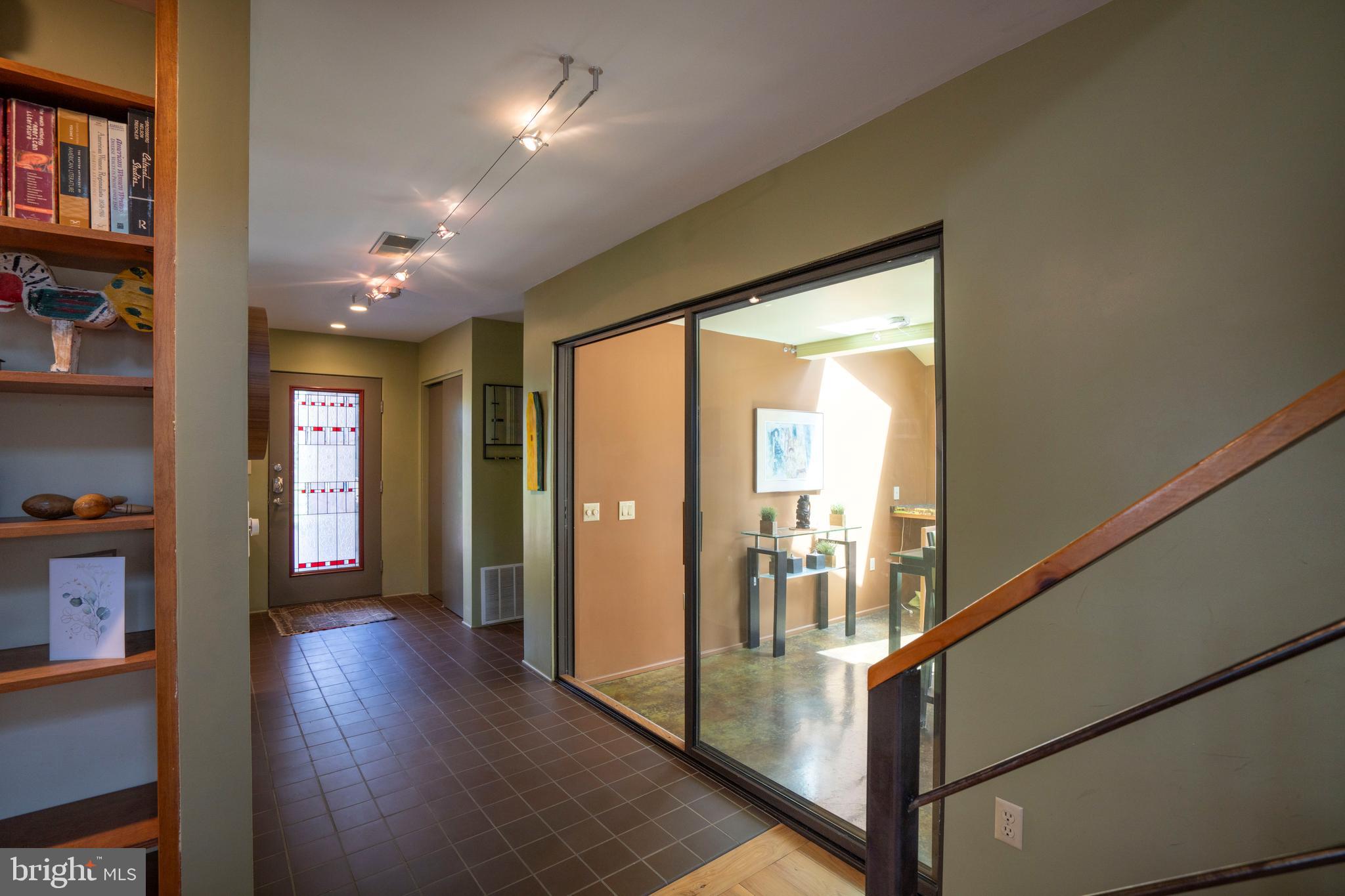 COLLEGE HEIGHTS - Residential