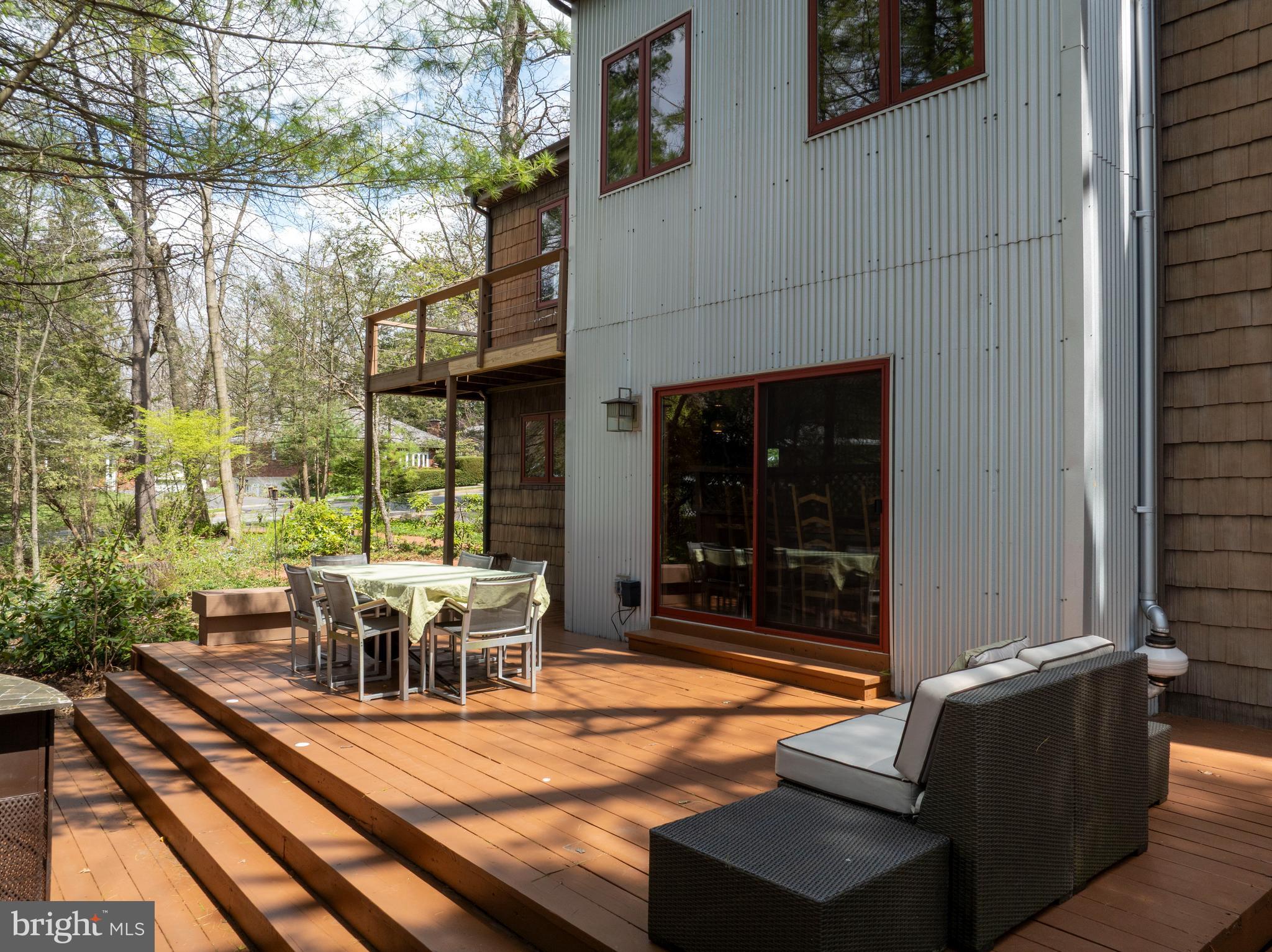 COLLEGE HEIGHTS - Residential