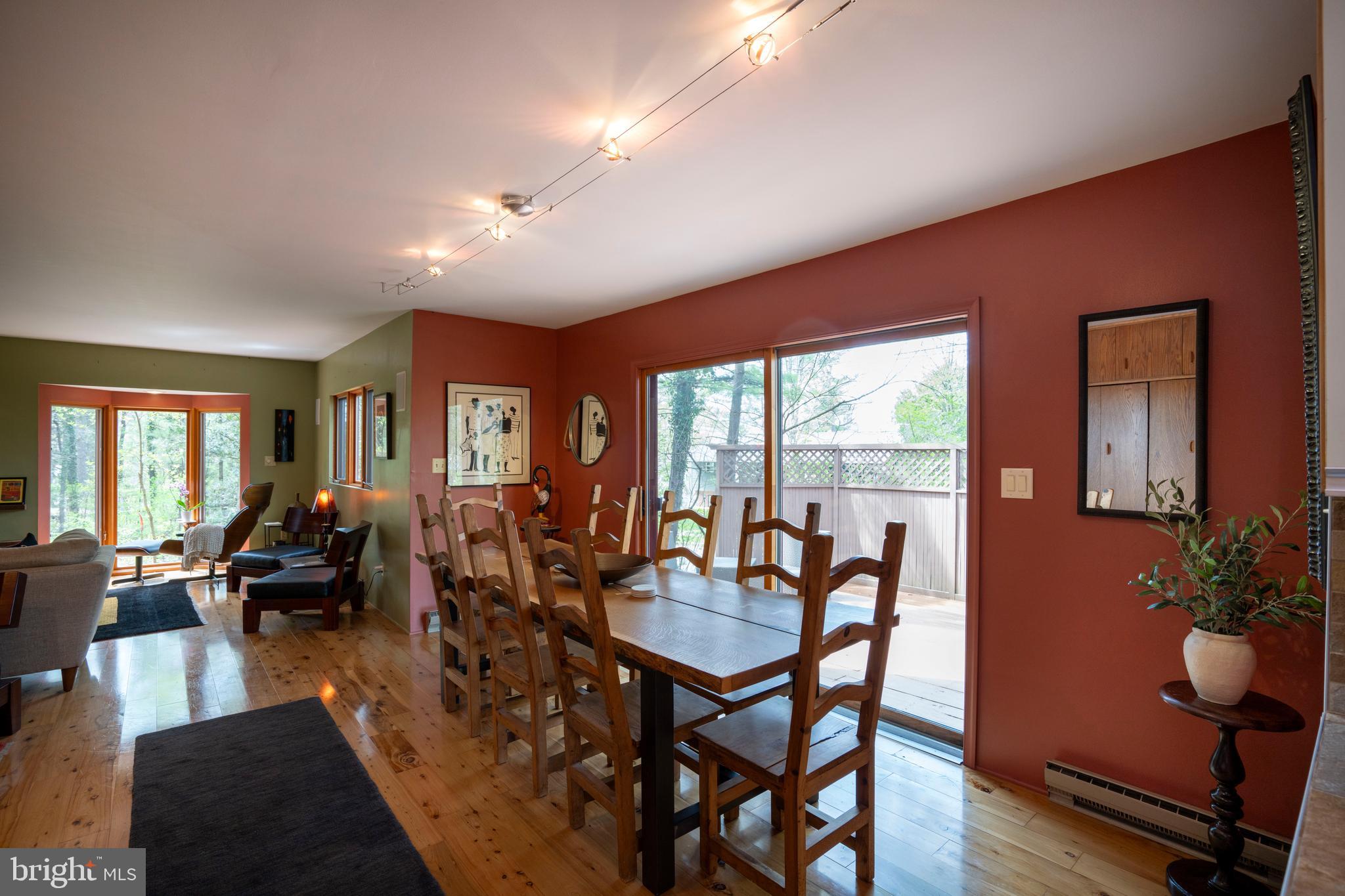 COLLEGE HEIGHTS - Residential