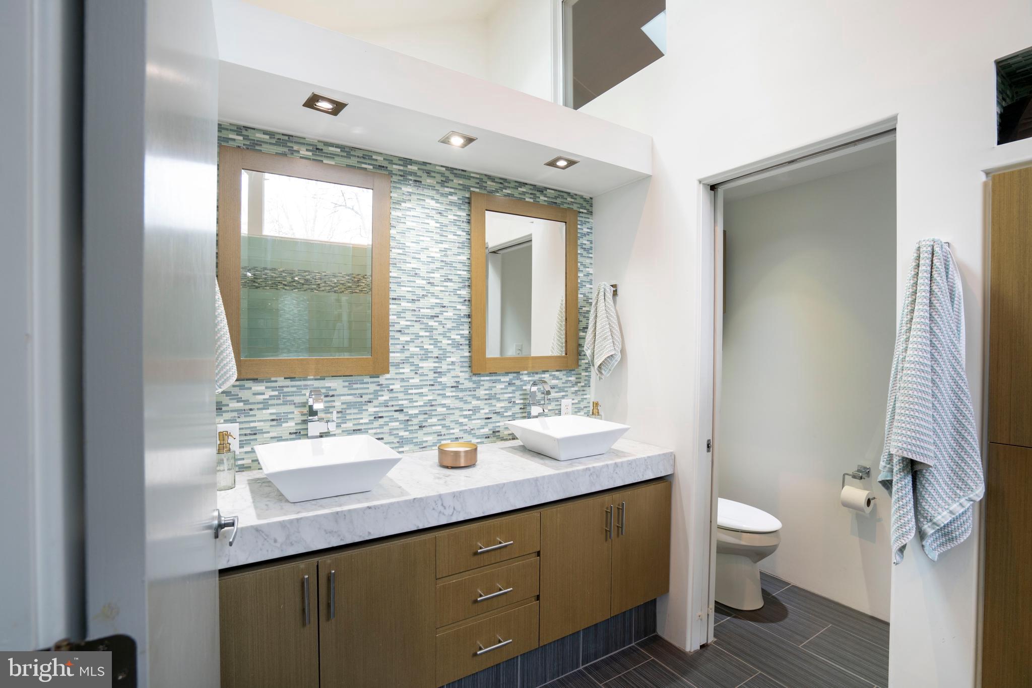 COLLEGE HEIGHTS - Residential