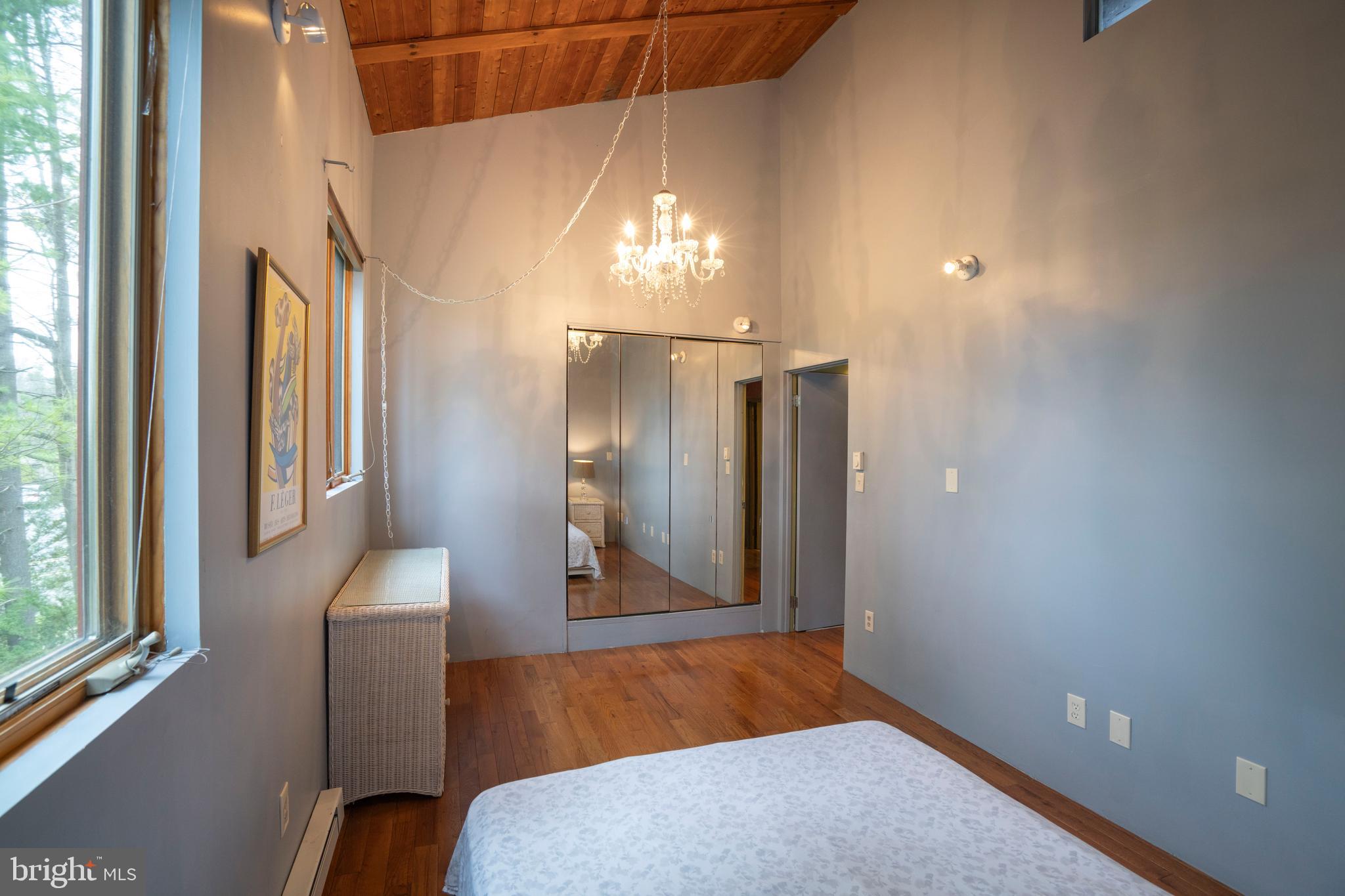 COLLEGE HEIGHTS - Residential