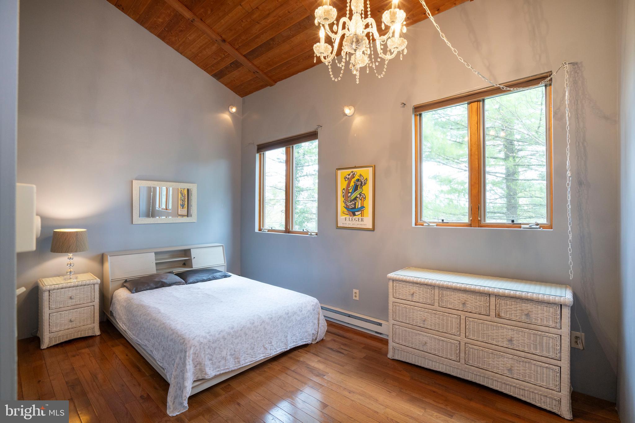 COLLEGE HEIGHTS - Residential