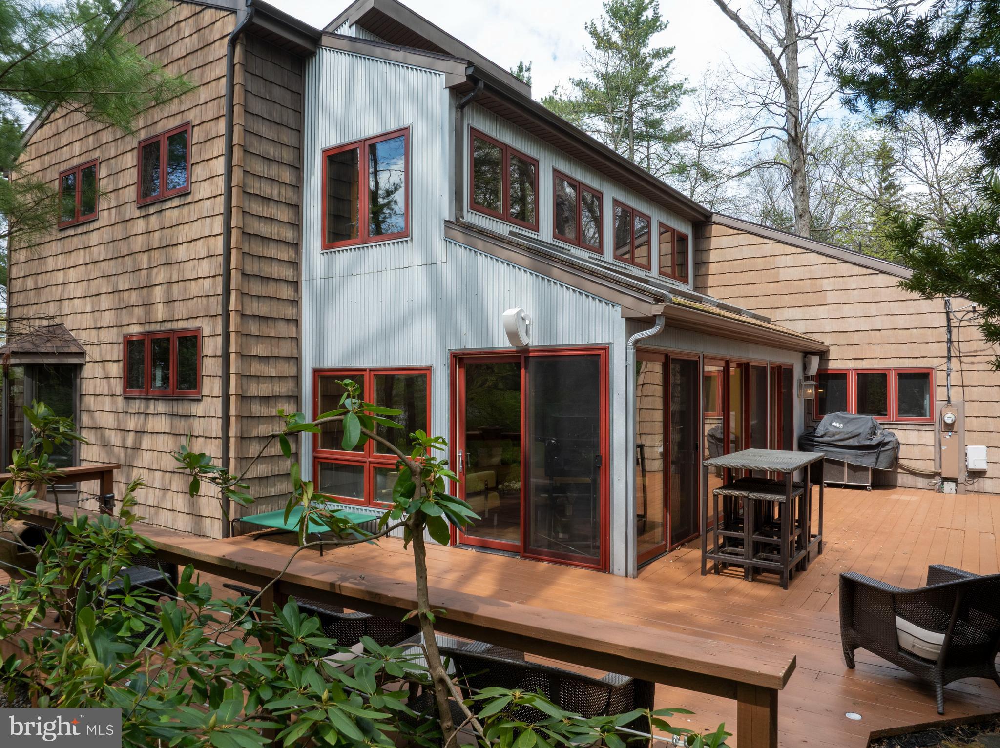 COLLEGE HEIGHTS - Residential