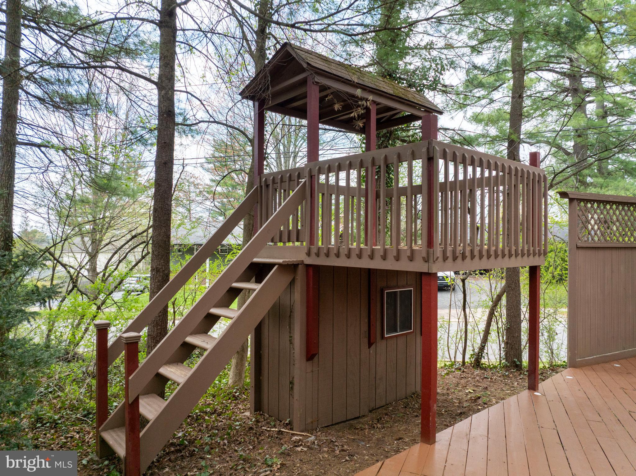 COLLEGE HEIGHTS - Residential