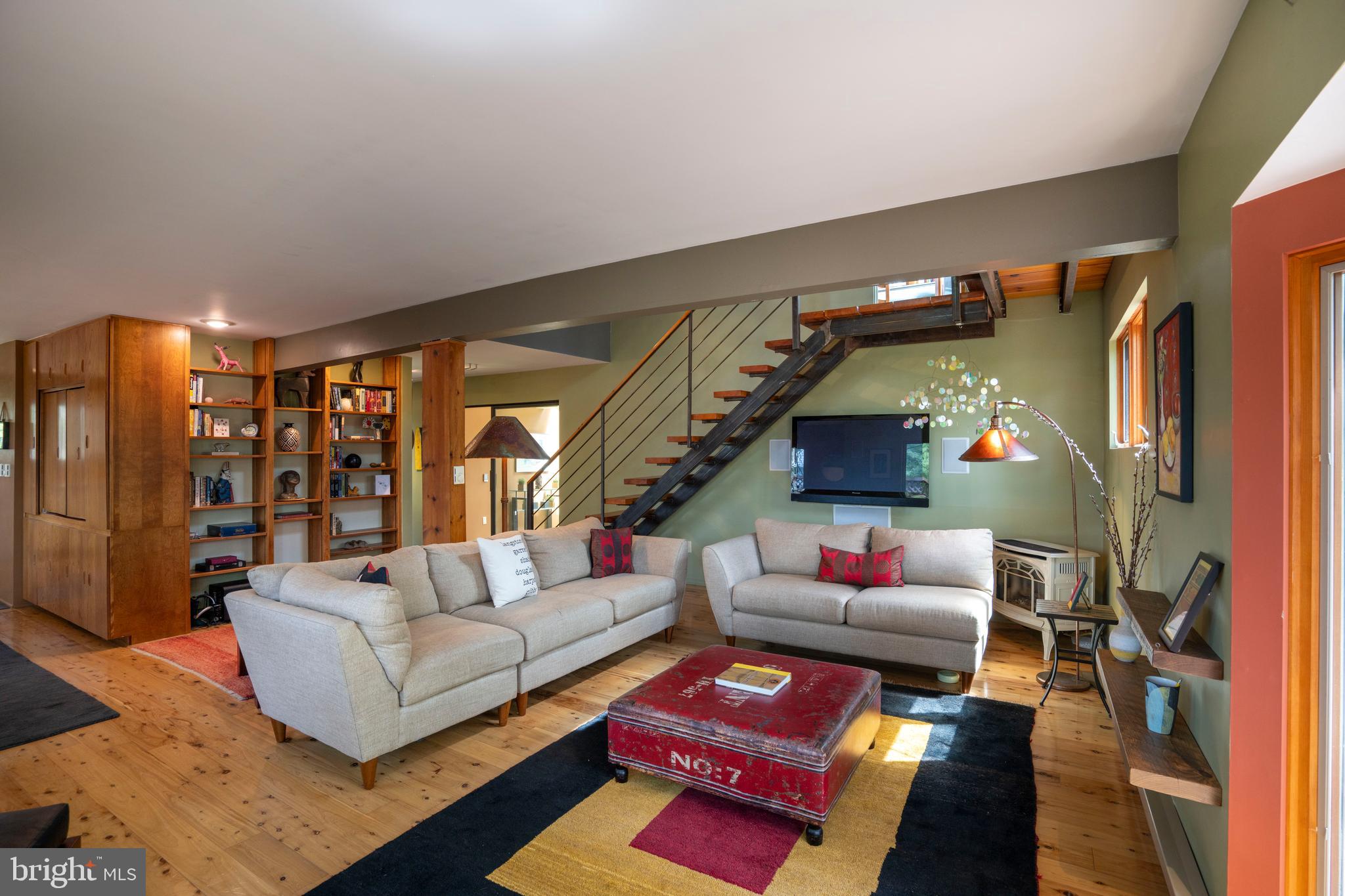 COLLEGE HEIGHTS - Residential