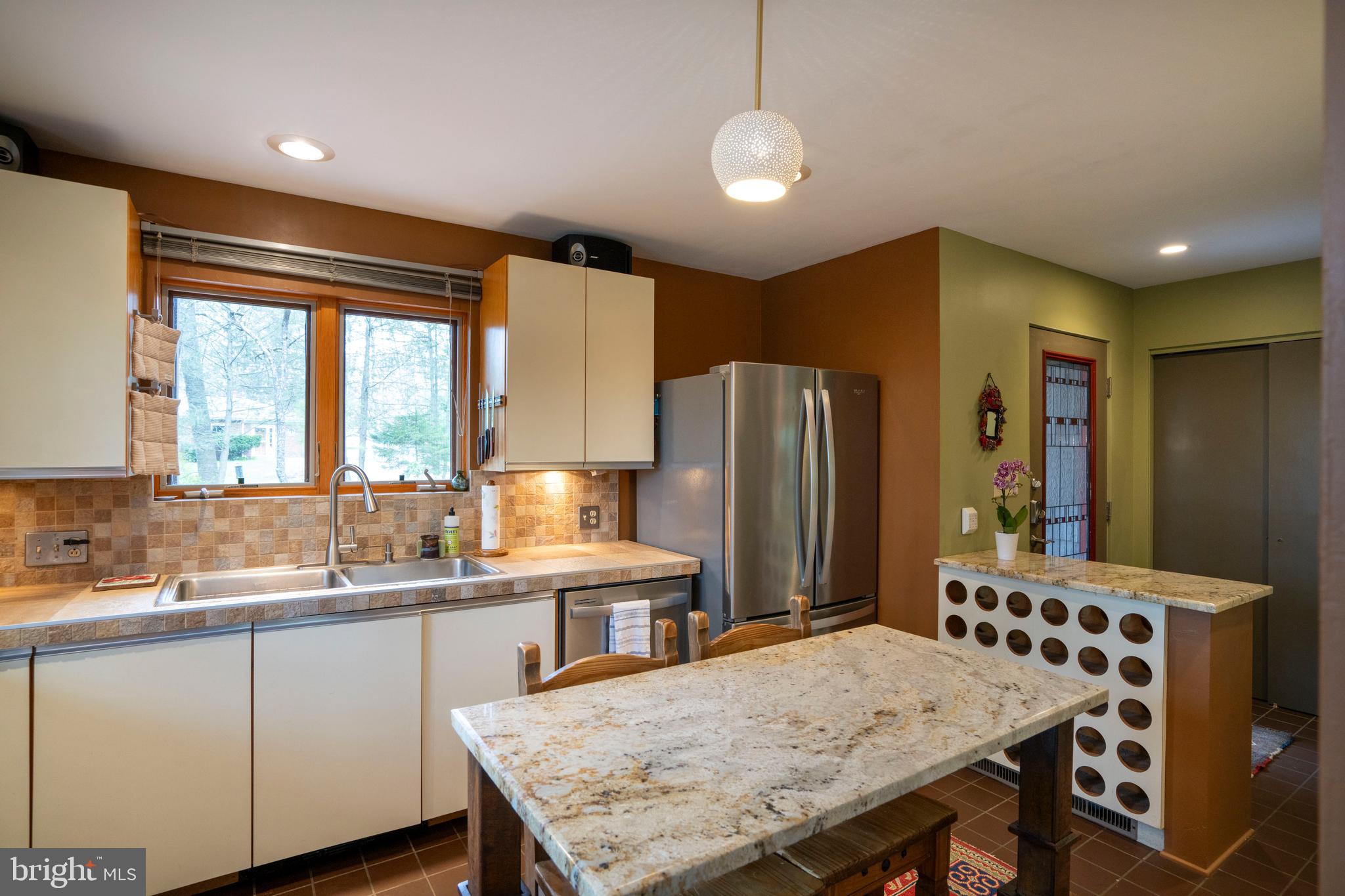 COLLEGE HEIGHTS - Residential