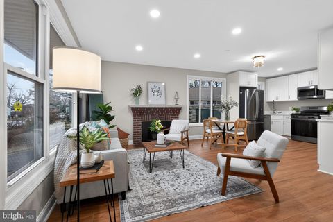 Photo of 1608 Elson Street, HYATTSVILLE, MD 20783 (MLS # MDPG2195446)