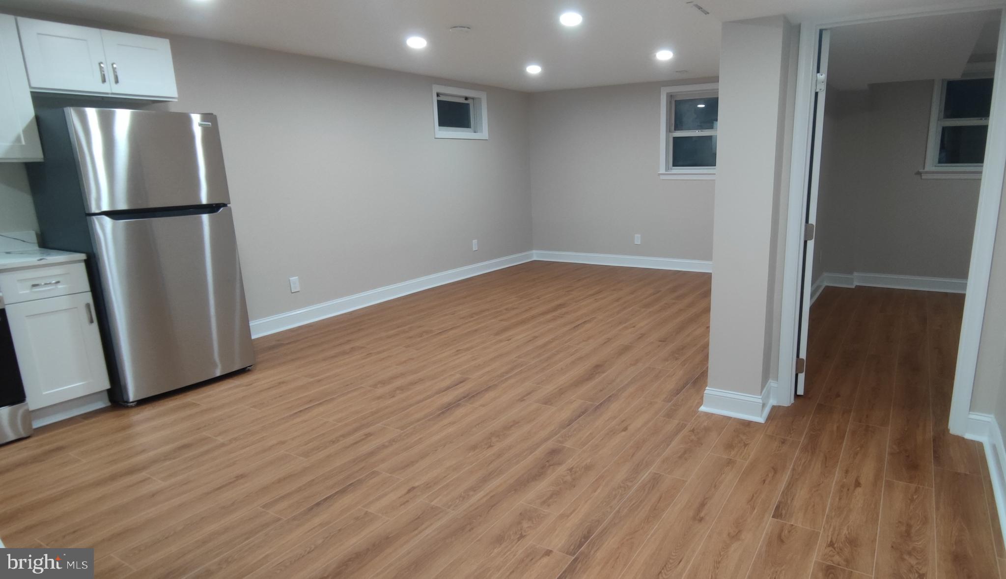 CAROLE HIGHLANDS - Residential