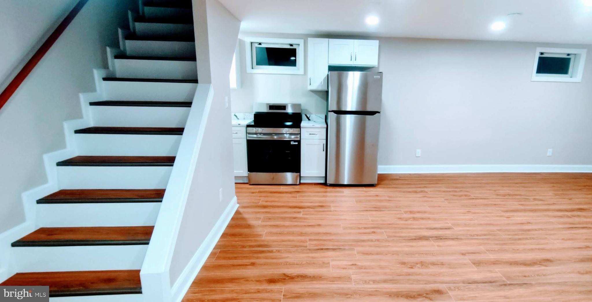 CAROLE HIGHLANDS - Residential