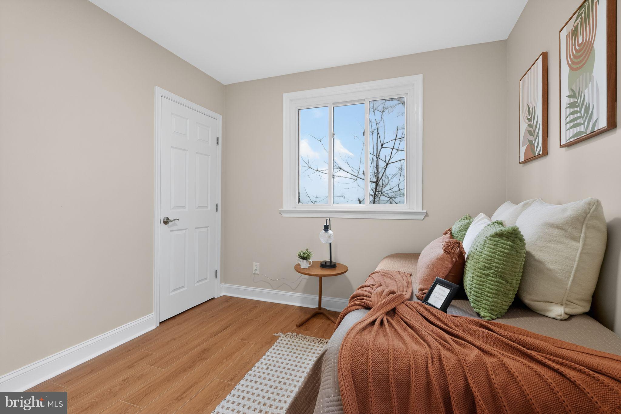 CAROLE HIGHLANDS - Residential