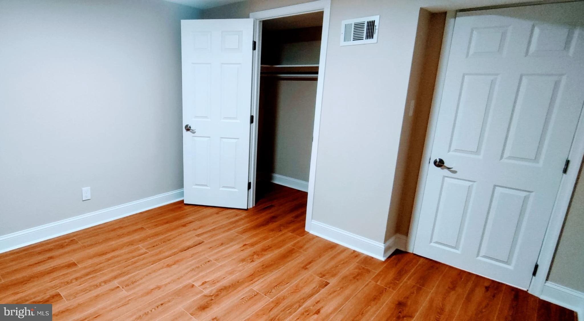 CAROLE HIGHLANDS - Residential