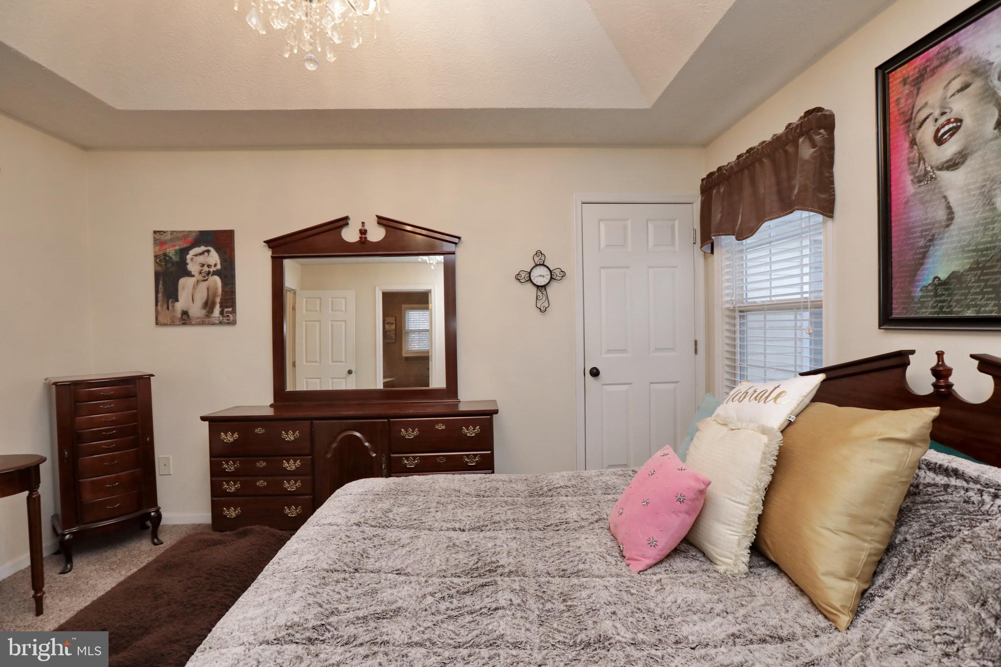 SUMMER SOLITUDE - Residential