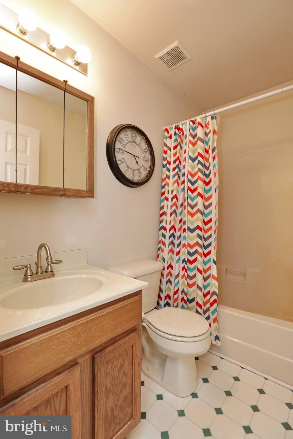 SUMMER SOLITUDE - Residential