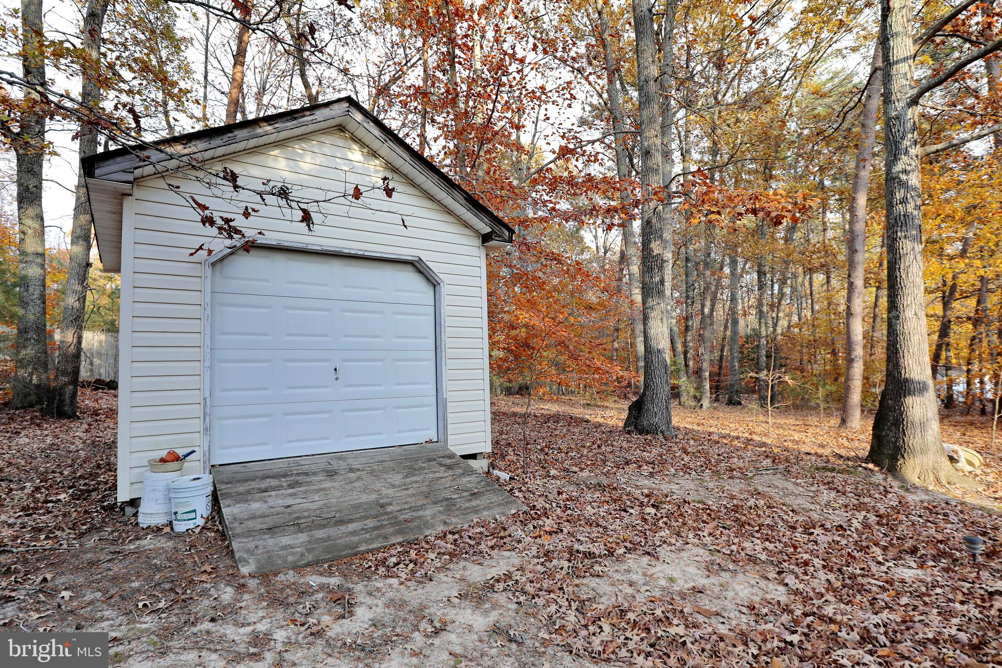 SUMMER SOLITUDE - Residential