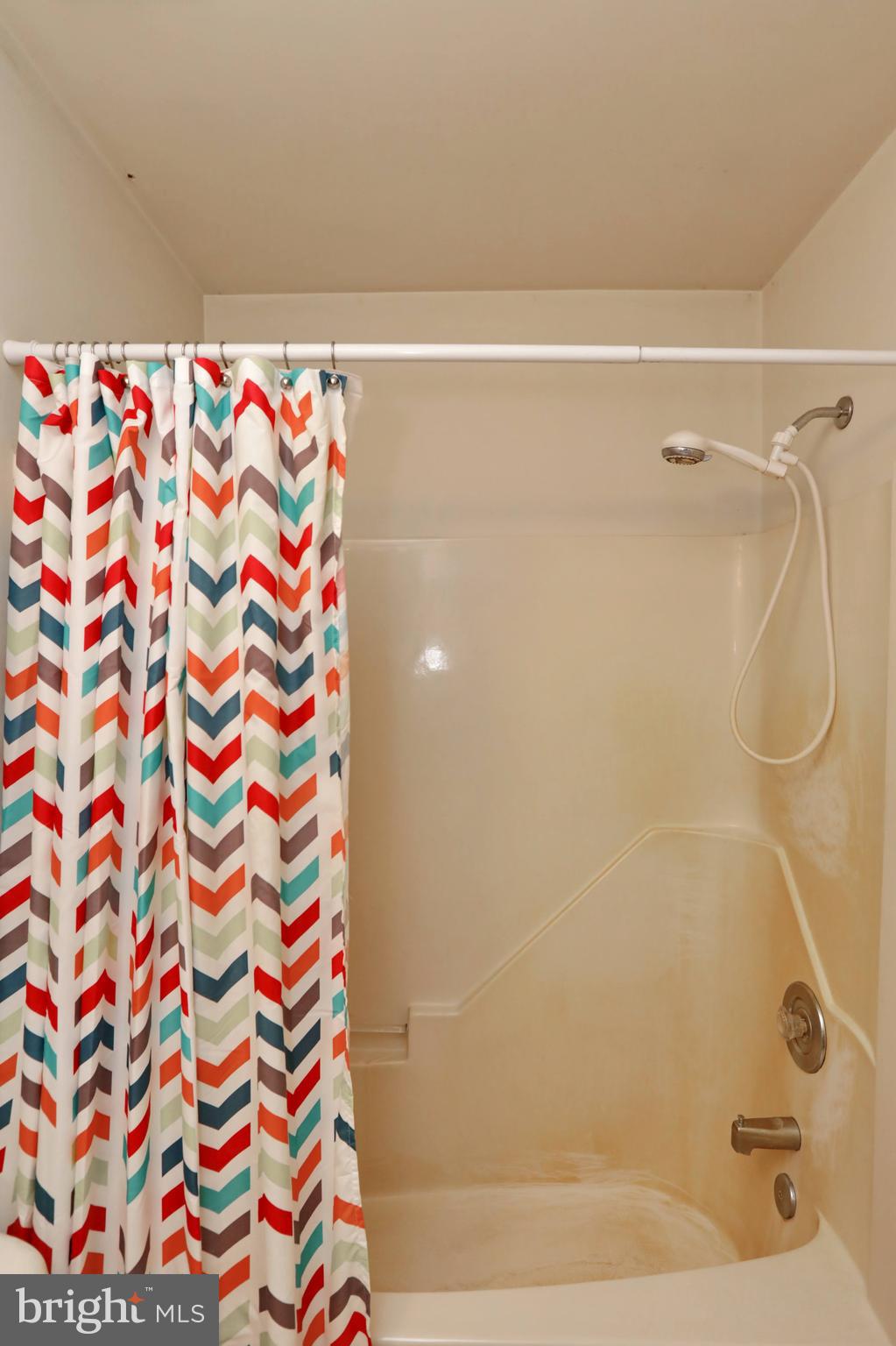 SUMMER SOLITUDE - Residential