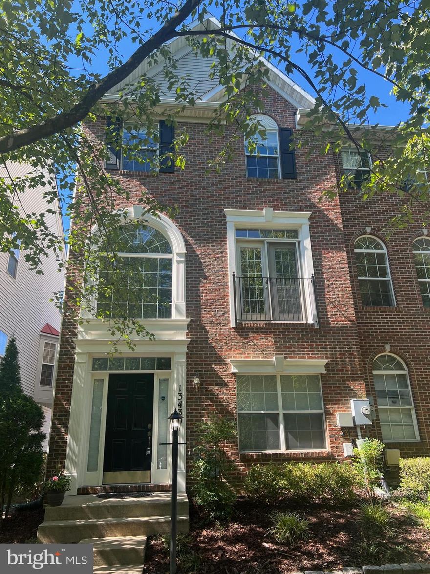 One of the nicest totally renovated town homes top to bottom with high end renovations located in Fountain Hills! Hardwood floors thru -out, (new hardwoods in bedrooms , stairs and hall)2 car garage end unit, 4 bedrooms, 3 1/2 baths, community pool, tennis courts, high ceilings, lower level walk out with gas fireplace, Two rear decks exits from lower level and kitchen level , freshly painted neutral color.