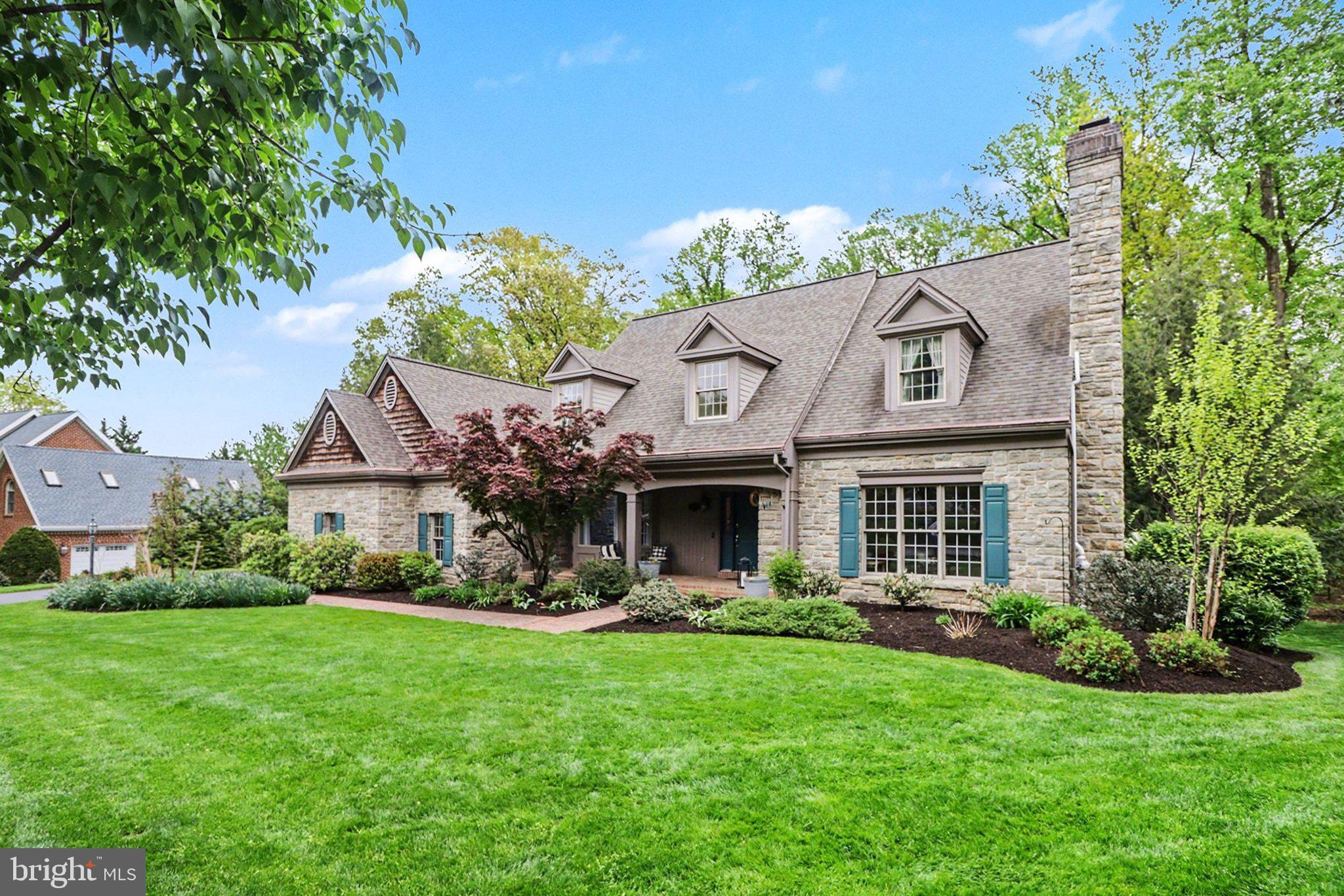 1214 QUAIL HOLLOW ROAD