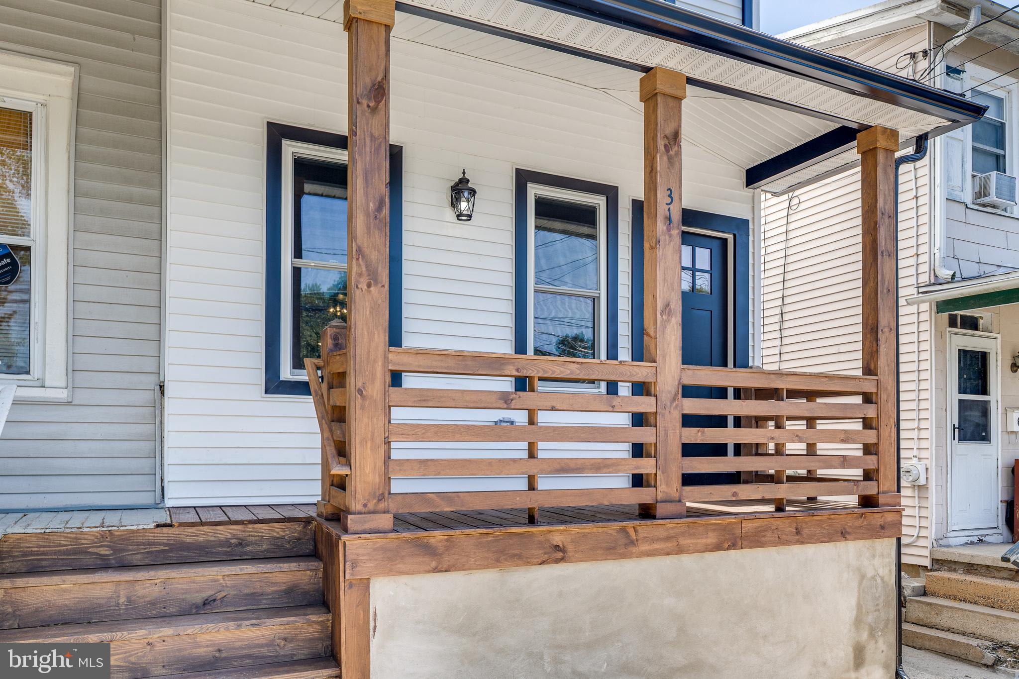 31 BUTTONWOOD STREET