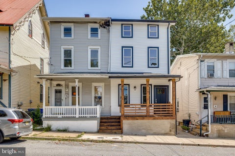 Townhouse For Sale - 31 Buttonwood Street<br/> MOUNT HOLLY, NJ 08060