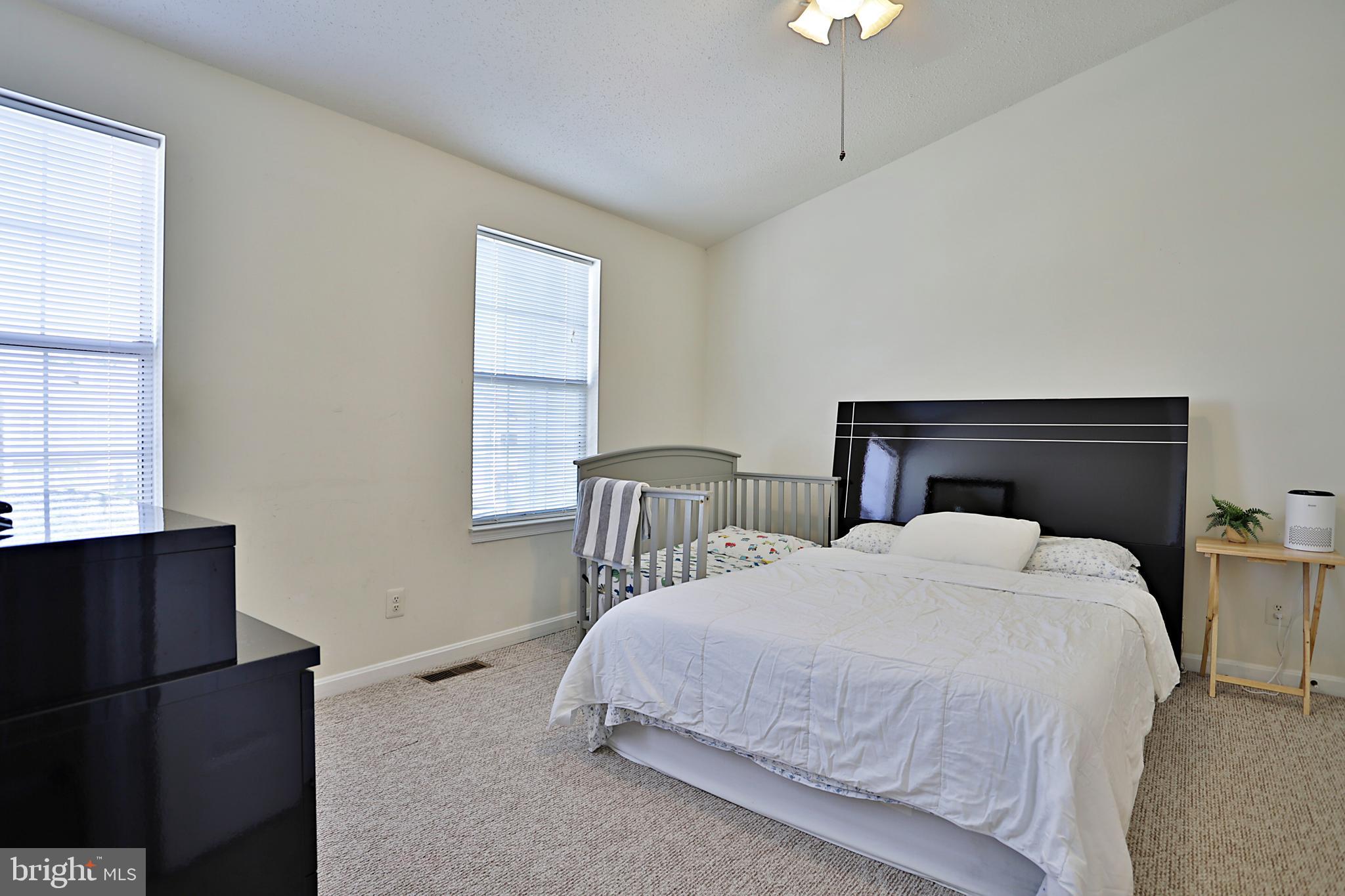 GUNSTON CORNER - Residential Lease